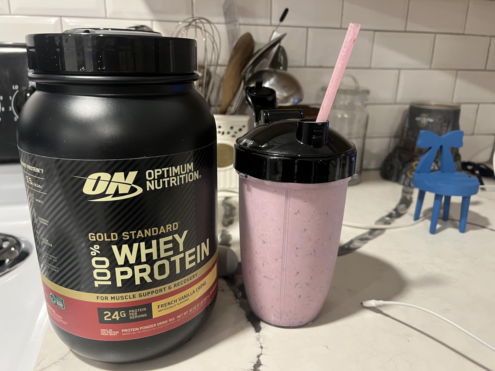 Optimum Nutrition Gold Standard 100% Whey Protein Powder, French Vanilla Creme, 5 Pound (Packaging May Vary) customer photo 2