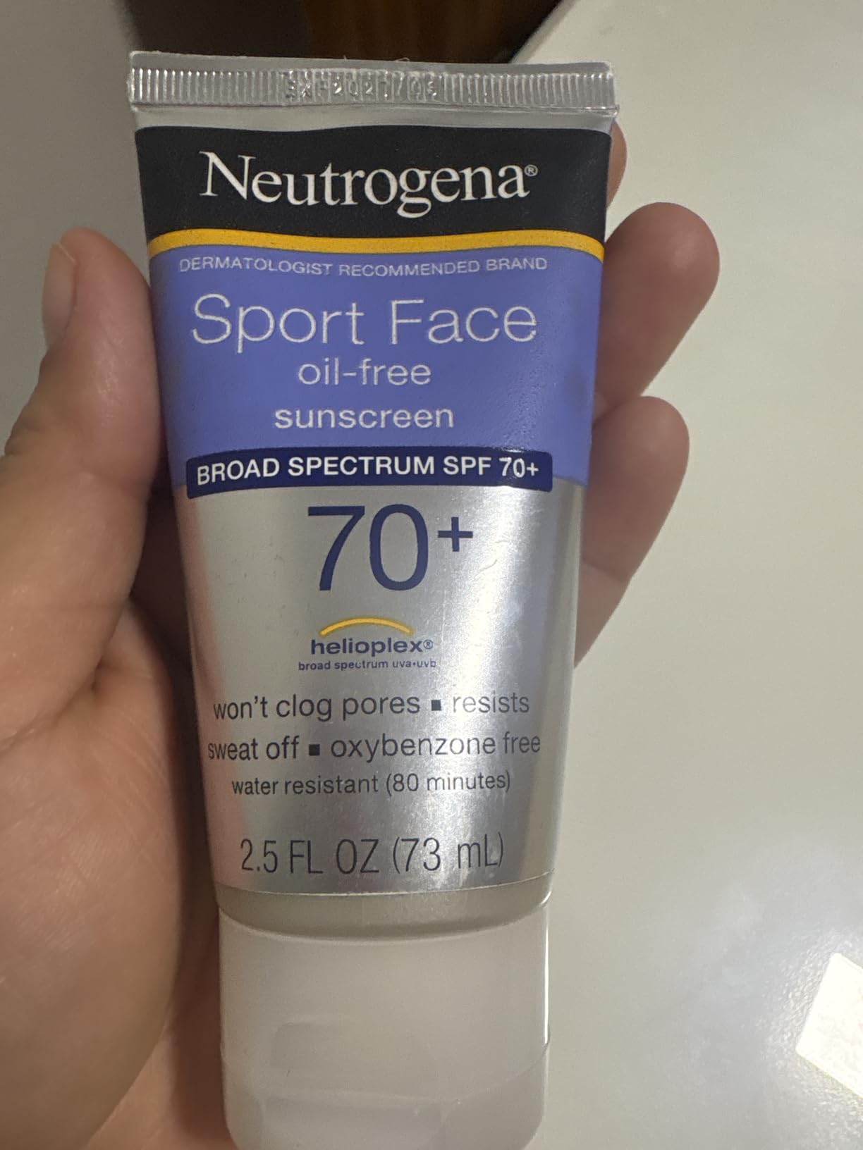 Neutrogena Sport Face Sunscreen SPF 70+, Oil-Free, Sweat & Water-Resistant, Broad-Spectrum UVA/UVB customer photo 2