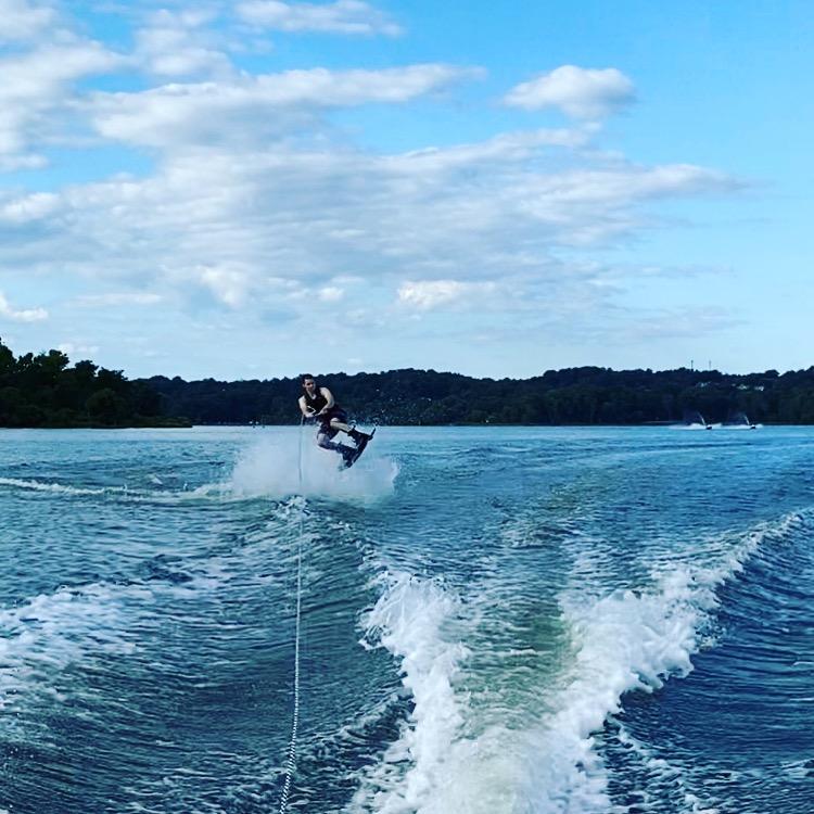 Full Throttle Aqua Extreme Wakeboard Kit (Black/Blue, 140cm) customer photo 2