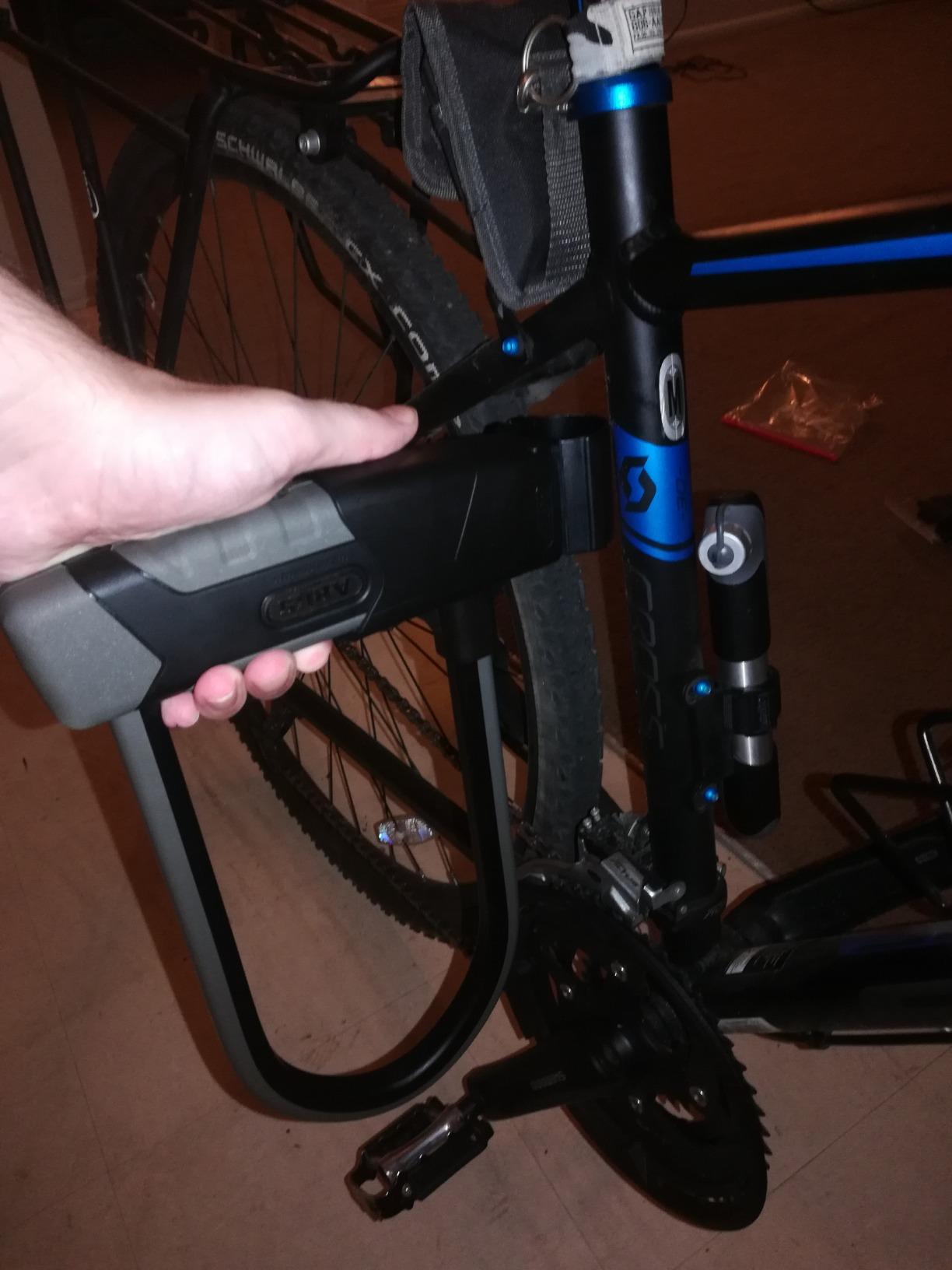 ABUS U-Lock Granit XPlus 540, Bike Lock with XPlus Cylinder, High Protection Against Theft, ABUS Security Level 15, Black/Grey, 23 cm customer photo 2