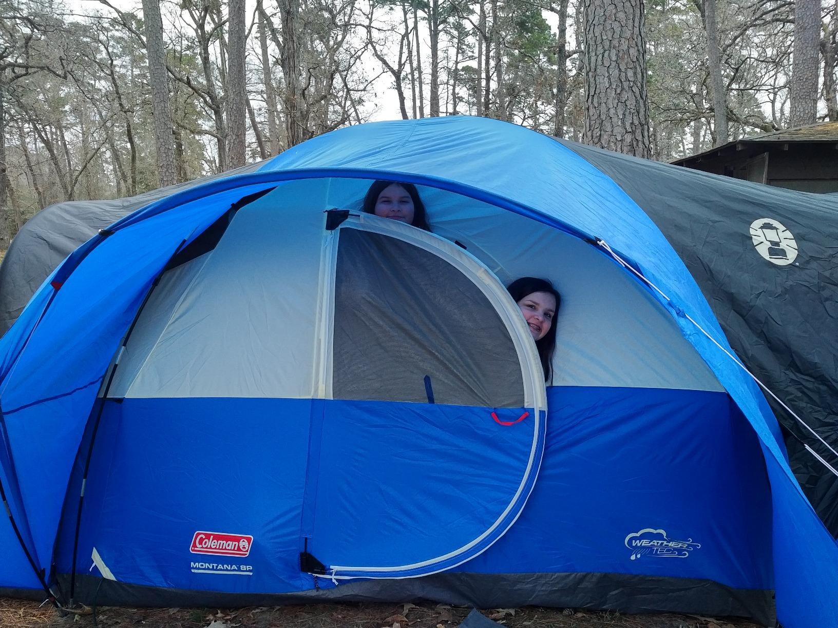 Coleman Montana Camping Tent, 6/8 Person Family Tent with Included Rainfly, Carry Bag, and Spacious Interior, Fits Multiple Queen Airbeds customer photo 2