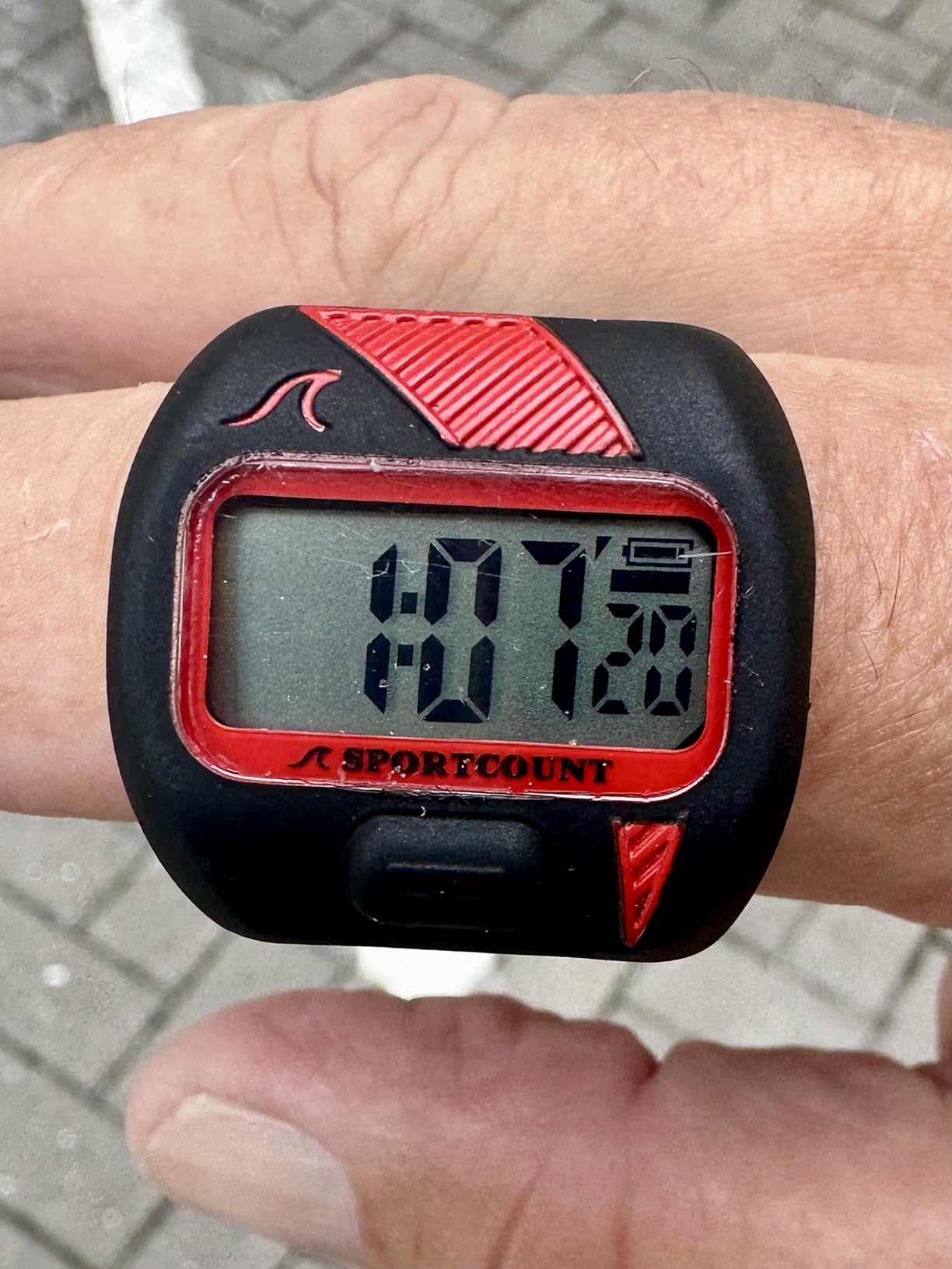 SC SPORTCOUNT 200 Lap Counter Timer - Waterproof Tracker for Swimming and Running - Records Laps and Times customer photo 1