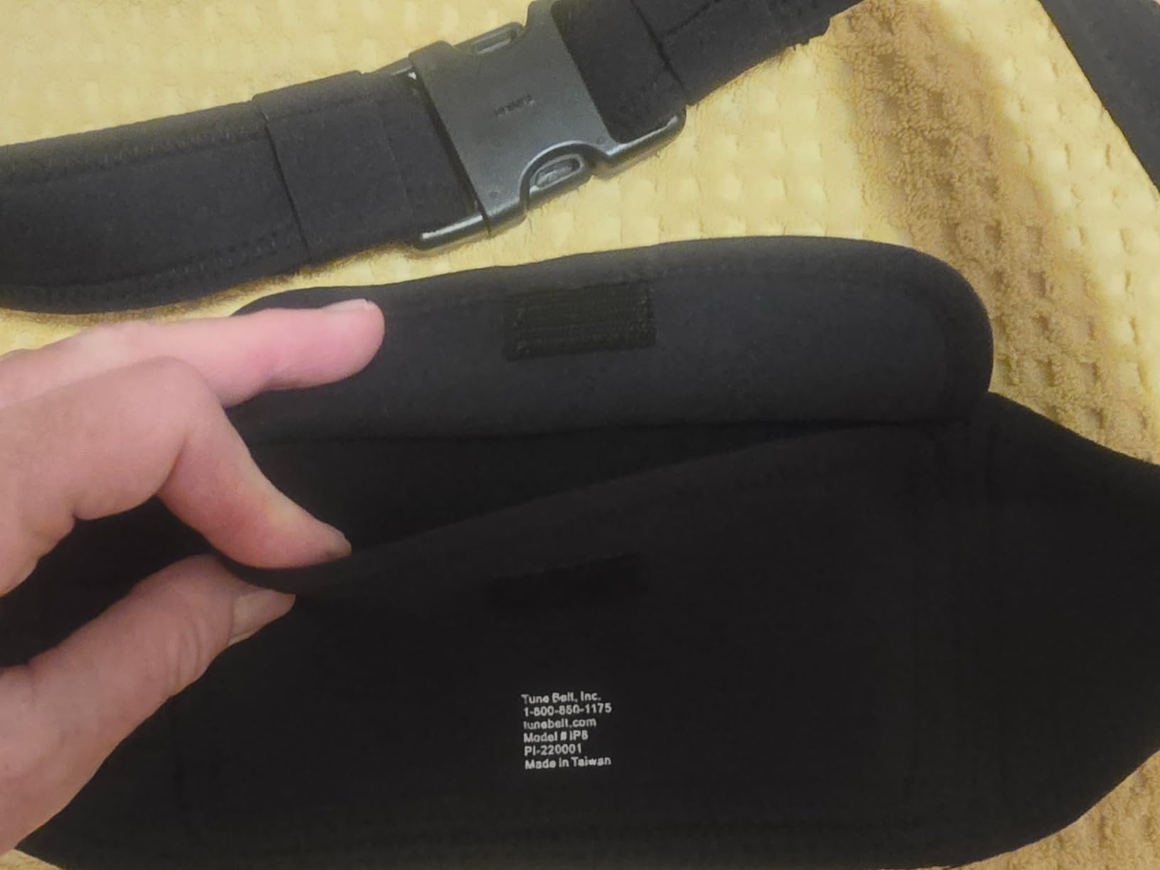 Tune Belt IP6 Running Belt for Men & Women, Universal Phone Waist Pack for Large Smartphones & Cases - Compatible with iPhone 16/15/14/13 Pro Max, Plus, Galaxy Ultra, Touchscreen Window, Extra Pocket customer photo 1