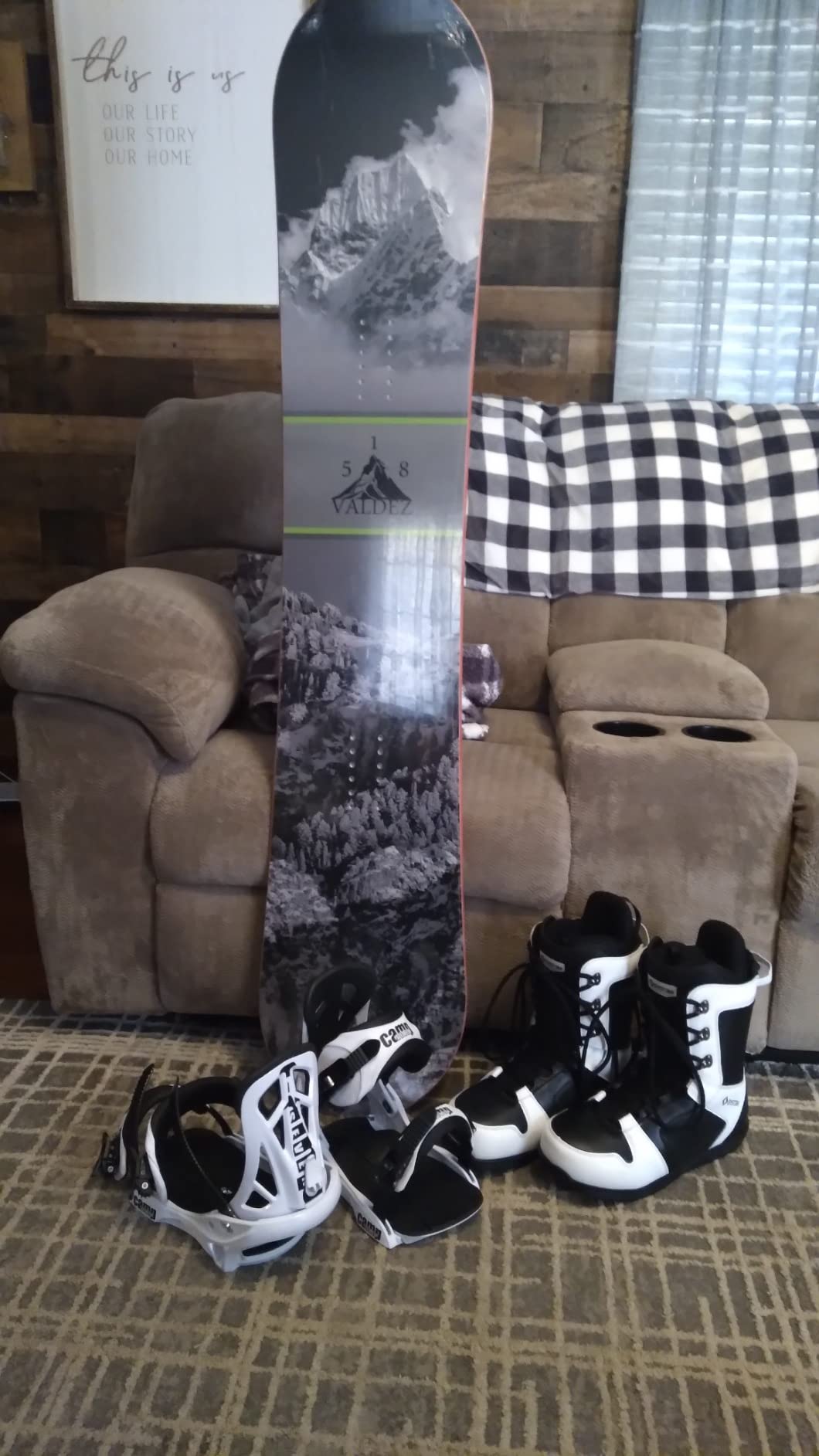 Valdez Snowboard Summit Bindings and APX Boots Men's Complete Snowboard Package customer photo 2