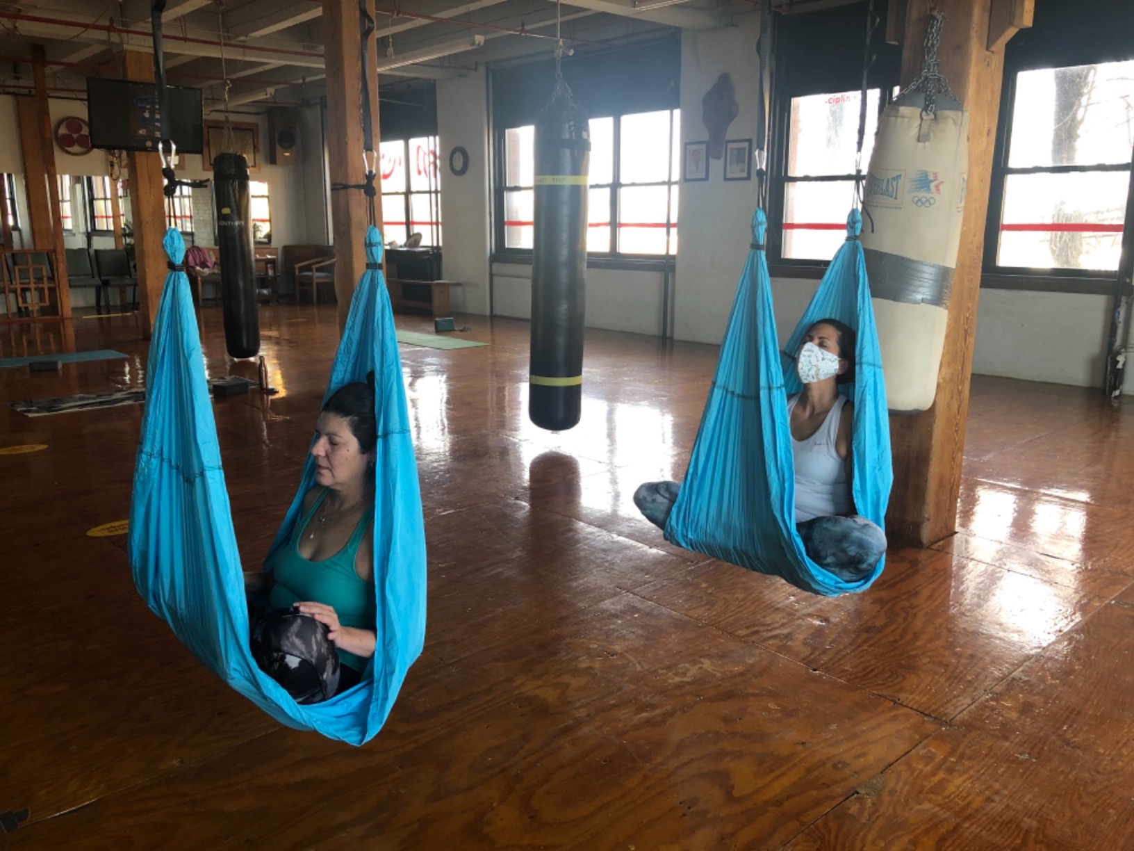 UpCircleSeven Aerial Yoga Swing Set Ceiling Mount Accessories customer photo 2