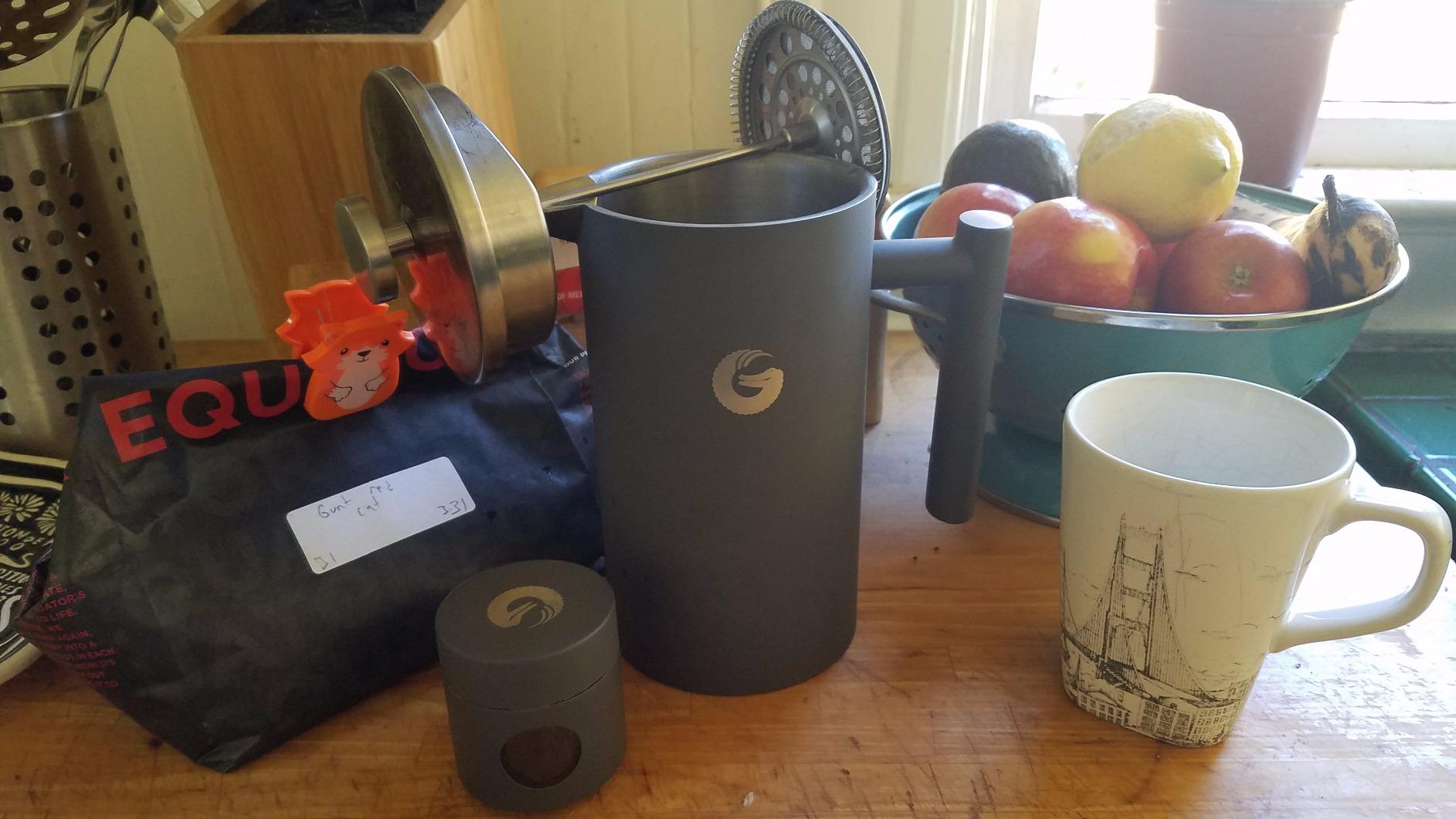 Coffee Gator 304 Grade Stainless Steel French Press Coffee Maker 34 oz, Double Wall Insulated with 4-Level Filtration System, Include Travel Jar Canister customer photo 1