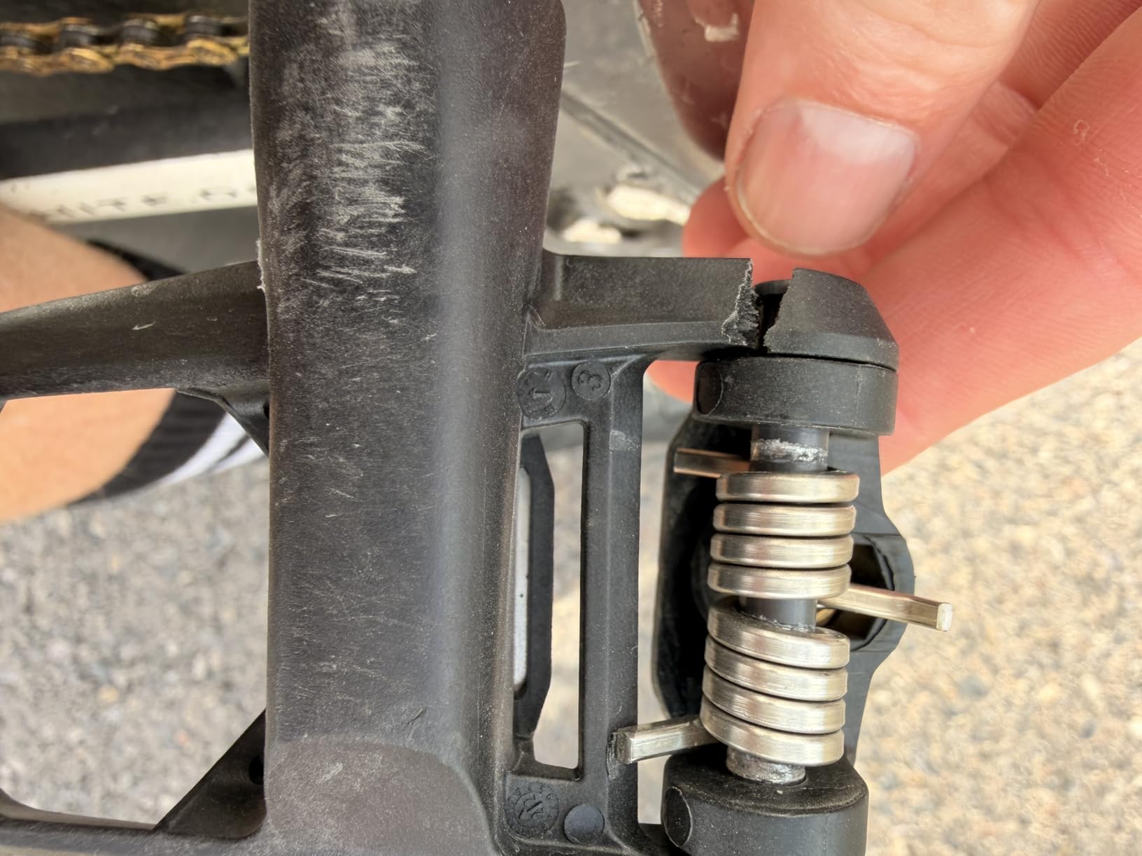 LOOK Cycle - KEO 2 Max - Road Bicycle Pedals - Large 500mm² Contact Area - Full Power Transfer - Ultra Lightweight Pedals, Normal Body - Clipless Pedals - Adjustable Tension customer photo 2