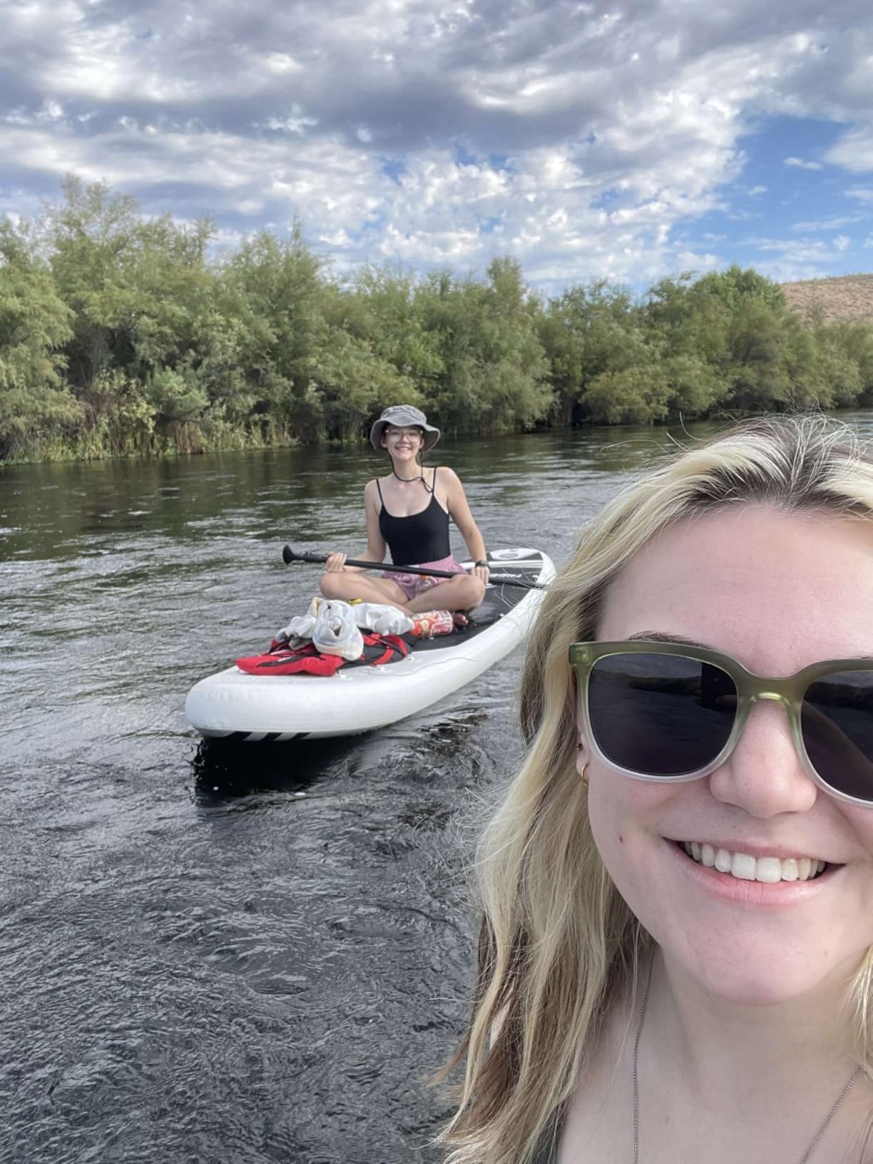 SereneLife Ultra-Light Inflatable Stand Up Paddle Board with Premium SUP Accessories customer photo 1