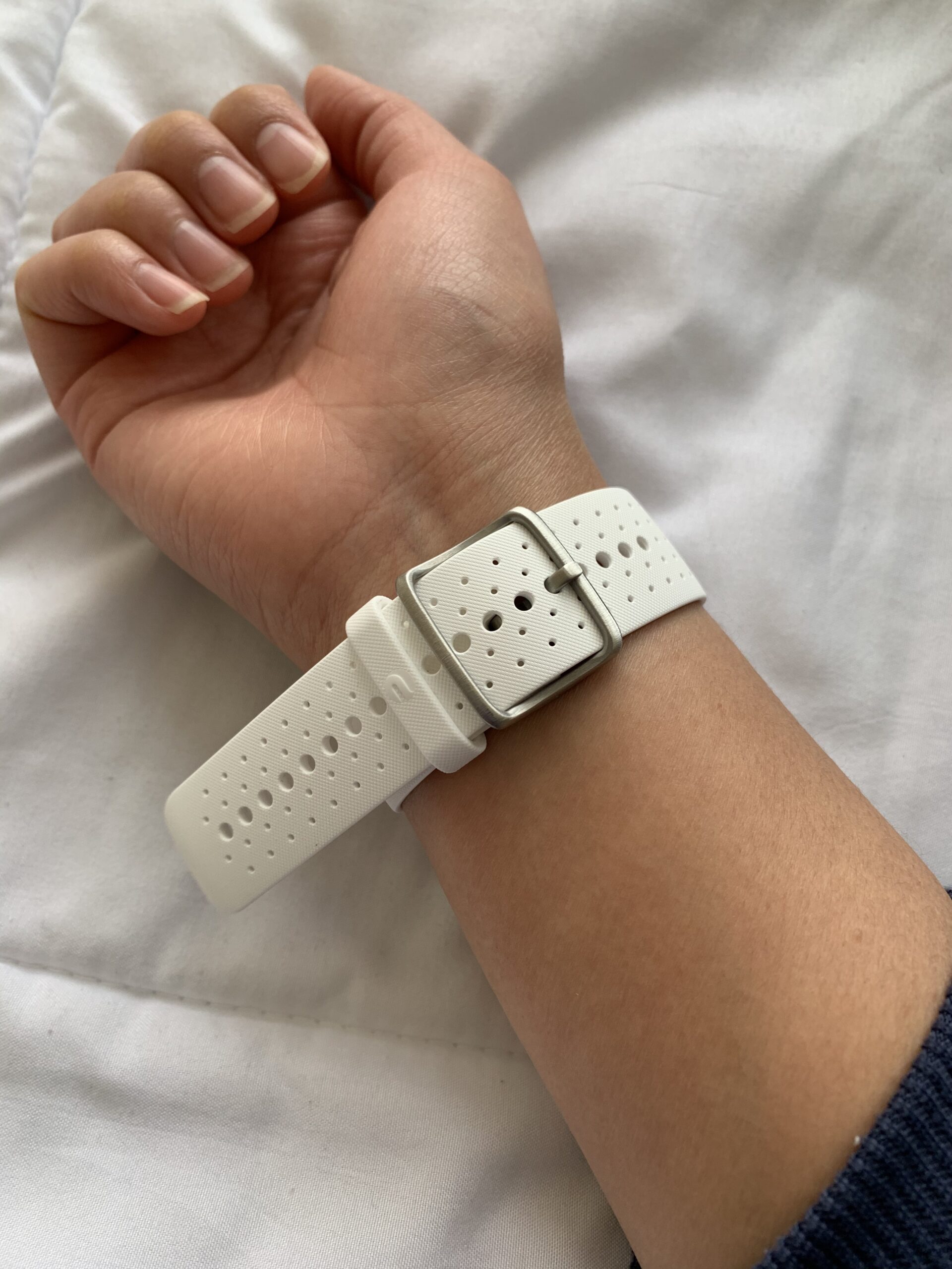 Polar Vantage M - Advanced Running & Multisport Watch with GPS and Wrist-Based Heart Rate (Lightweight Design & Latest Technology), White, M-L customer photo 2
