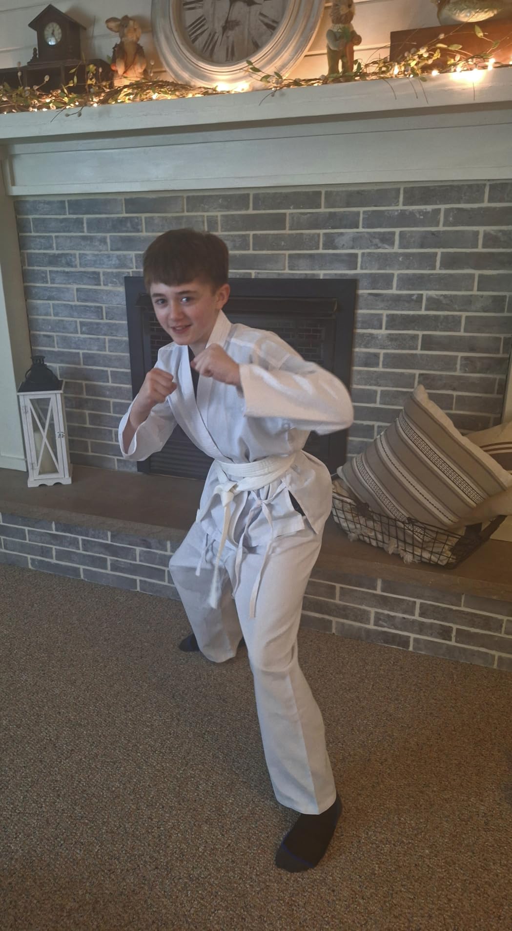 Karate Uniform for Kids and Adult, Lightweight Karate Gi Student Uniform with Belt for Martial Arts training - White customer photo 1