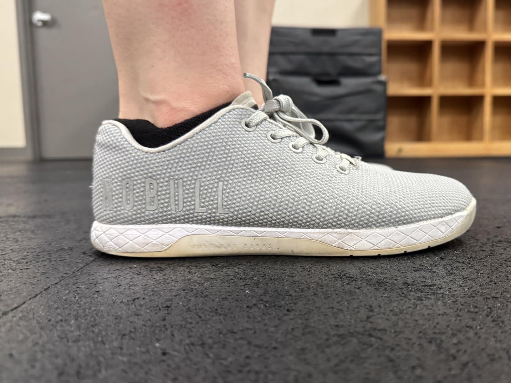Saucony Women's RunDry Performance Heel Tab Athletic Socks, Available in S-L (8, 16, 24 Pairs) customer photo 1