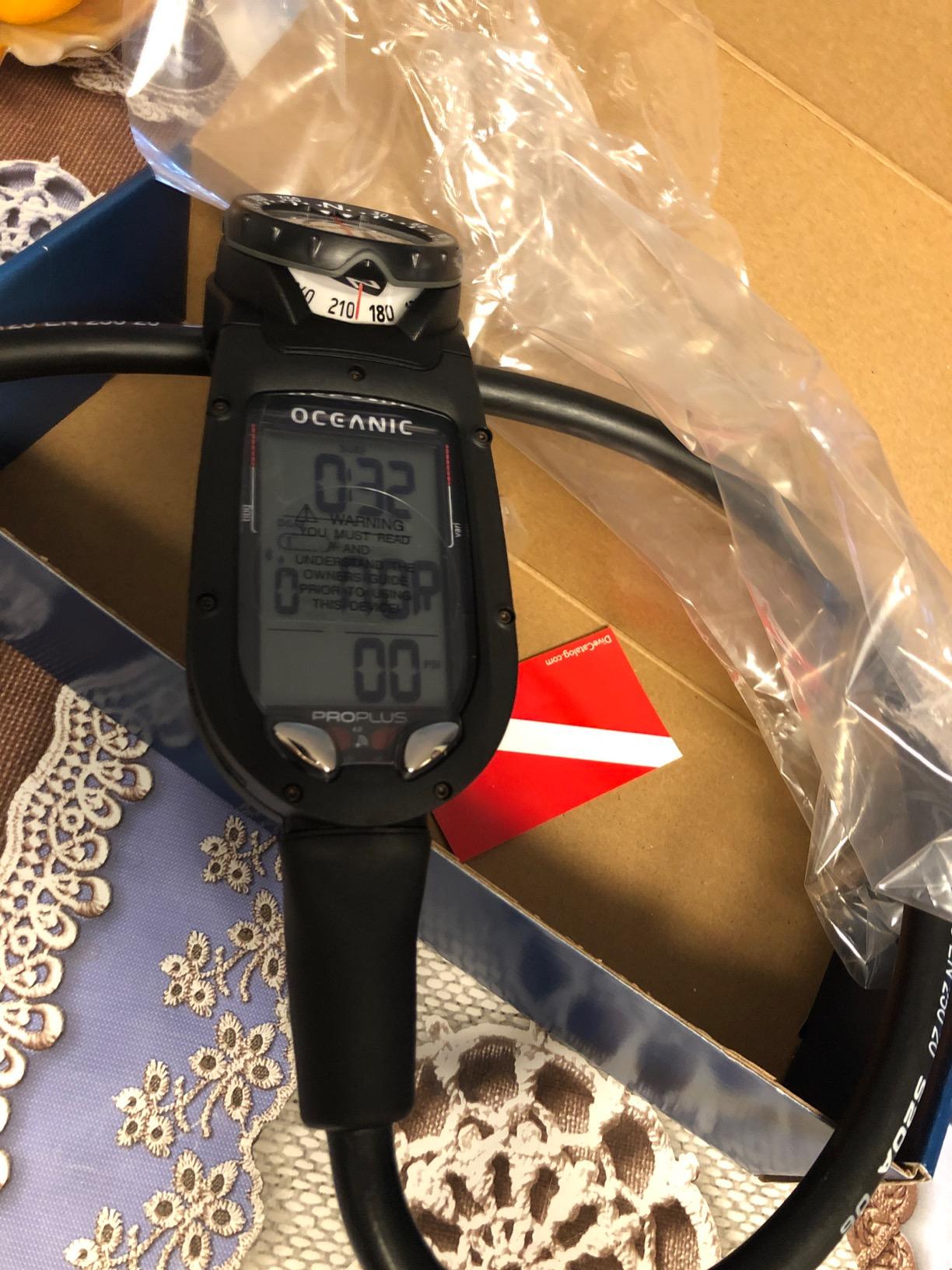 OCEANIC Pro Plus 4.0 Dive Computer | Large Display, Easy to Read | Includes Compass | Connect to DiverLog+ App on Your Smartphone | Optional Quick Disconnect Attachment | Console NH customer photo 1