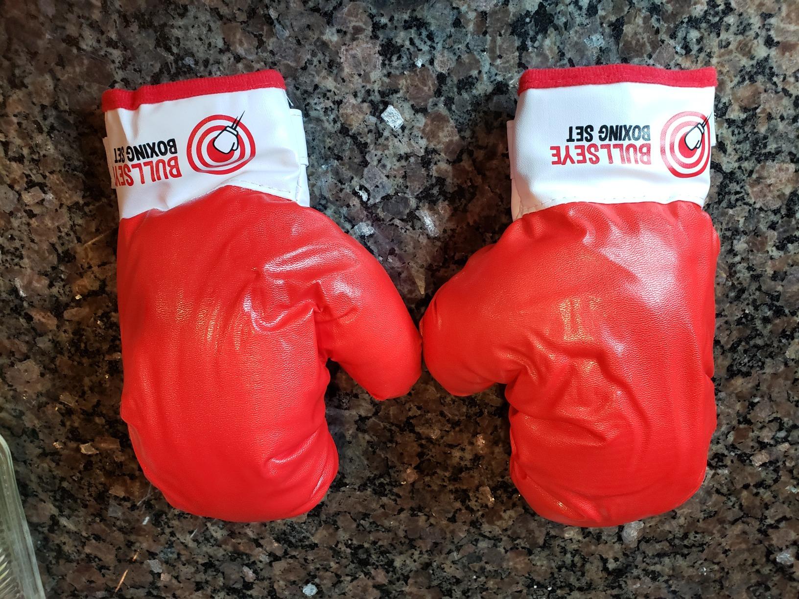 Whoobli Punching Bag for Kids and Toddler Incl Boxing Gloves | 3-8+ Years Old Adjustable Kids Boxing Bag with Stand | Sports Toy for Boys | Ideal Christmas Birthday Gift for Children customer photo 2