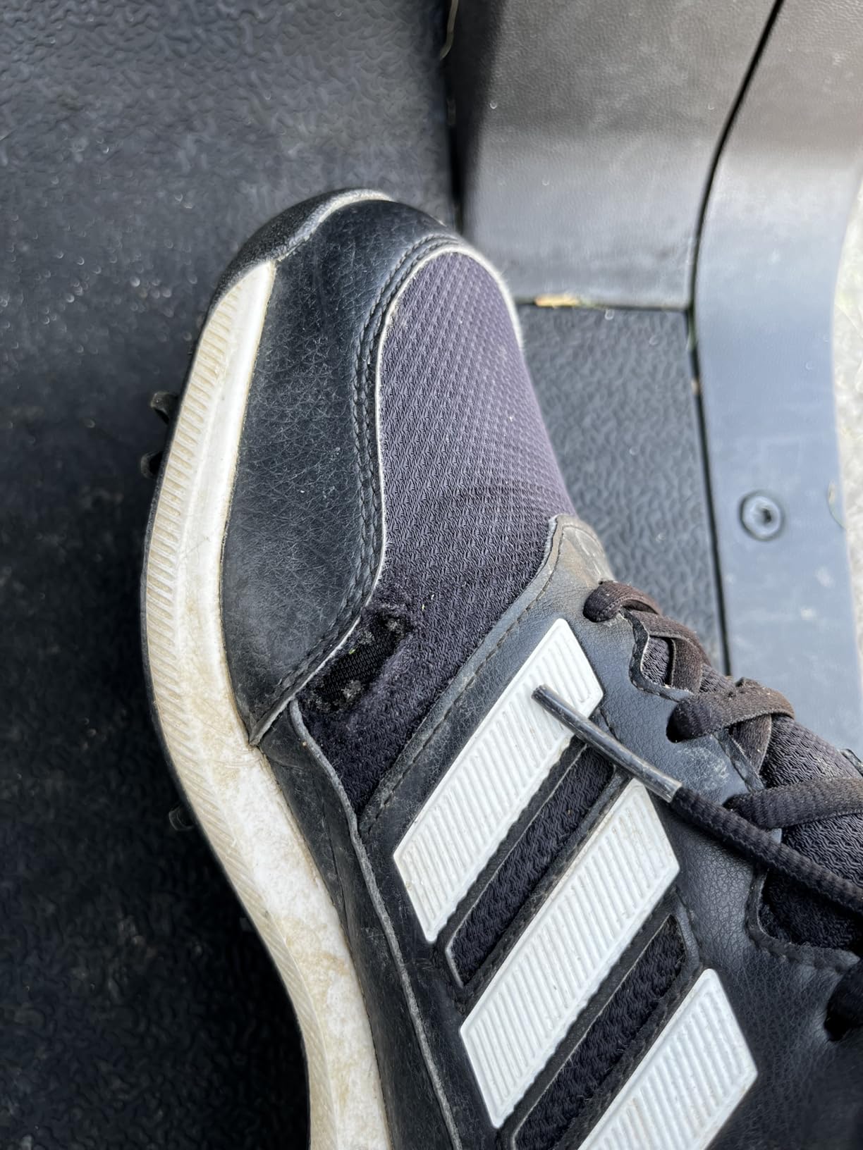 adidas Men's Tech Response 2.0 Golf Shoe customer photo 2