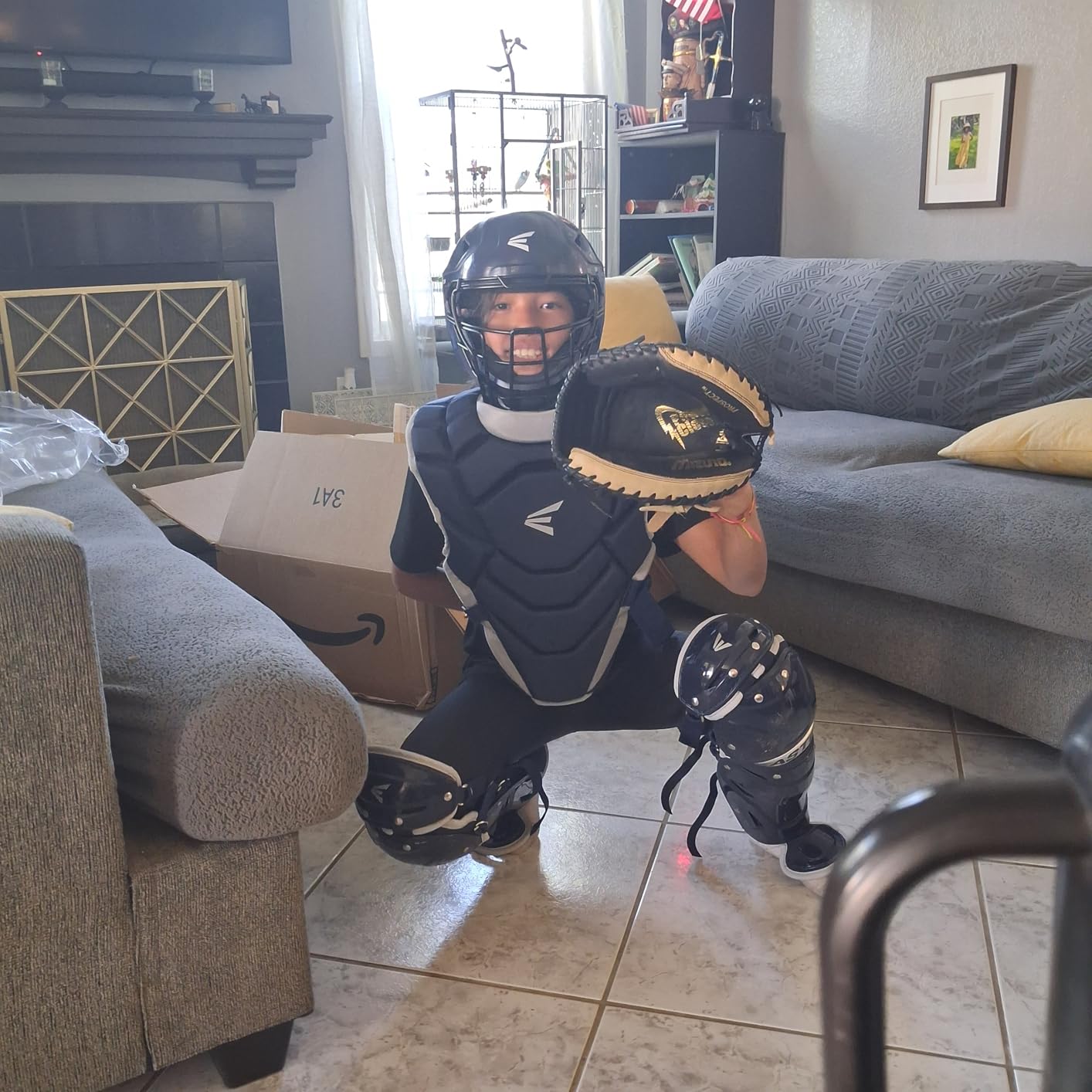 Easton Black Magic 2.0 Baseball Catcher's Set - Sizes: Junior (Ages 6-8) / Youth (Ages 9-12) customer photo 1