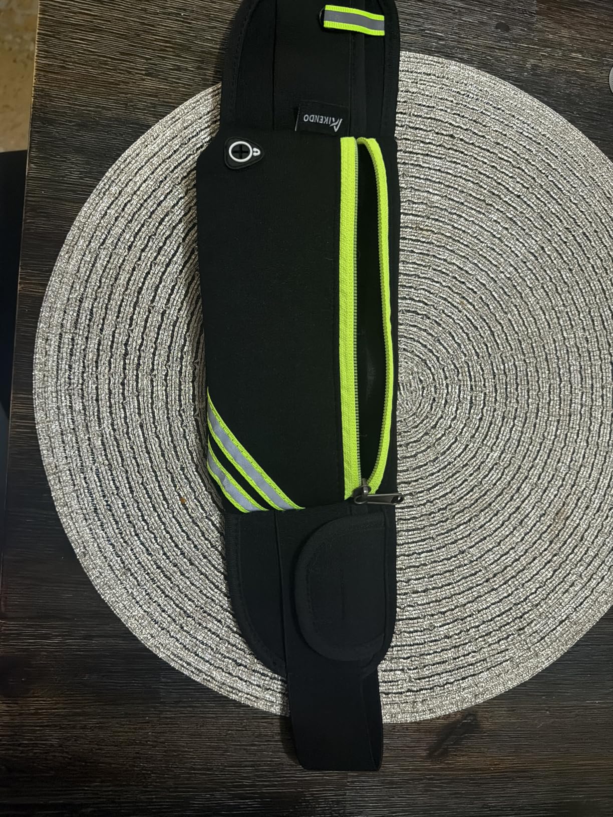 Slim Running Belt Fanny Pack, Waist Pack Bag for Hiking Cycling Workout, Reflective Runners Belt Jogging Pouch, Travelling Money Phone Holder for Running Gear Accessories customer photo 1