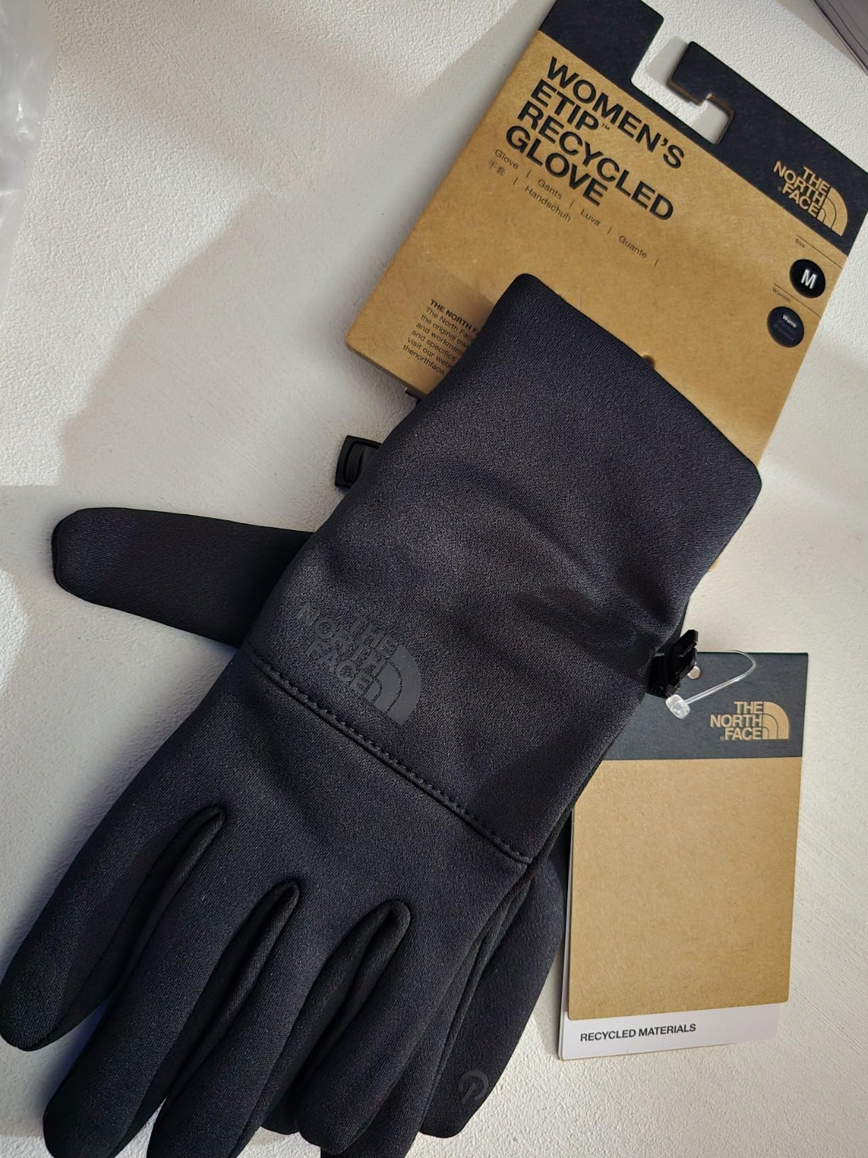 THE NORTH FACE Women's Etip Recycled Glove | Touchscreen Compatible Winter Running Gloves With Silicone Grippers customer photo 1