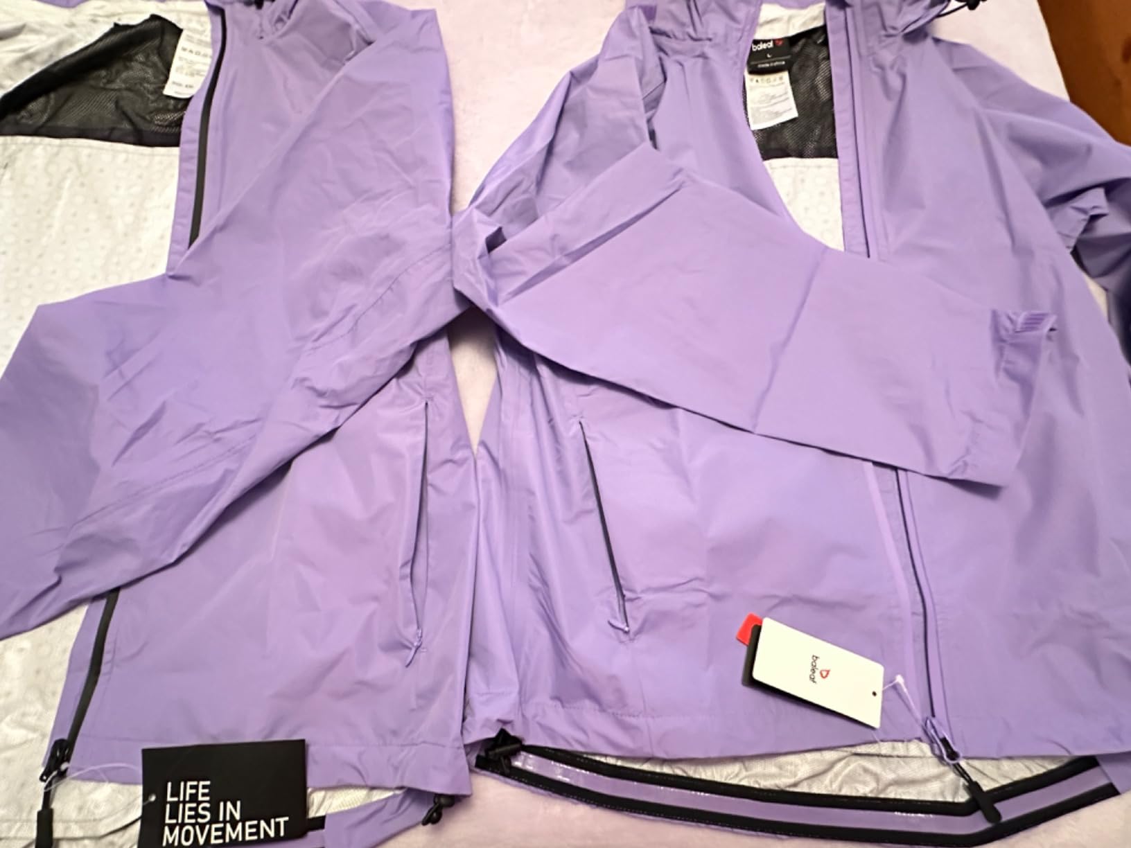 baleaf Women's Rain Jackets Waterproof Windbreaker Packable Running Lightweight Cycling Jacket Reflective Hooded customer photo 2