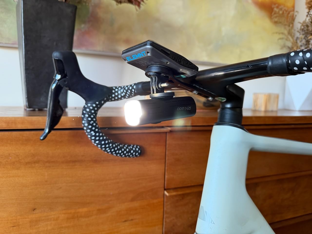Magicshine Bike Light RN 1200, CREE LED, IPX7, 4000mAh Battery Type-C Reverse Charging, Powerful Bike Headlight Compatible with: Mountain, Kids, Street customer photo 2