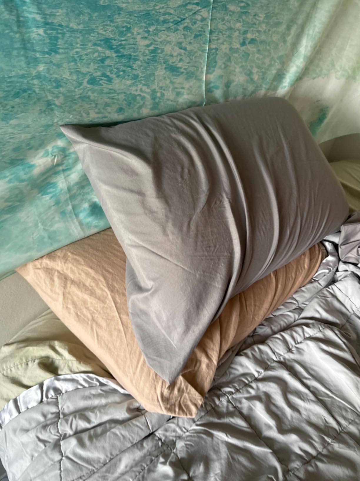 Sleep Innovations Forever Cool Gel Memory Foam Pillow, Standard (Pack of 2), White customer photo 1