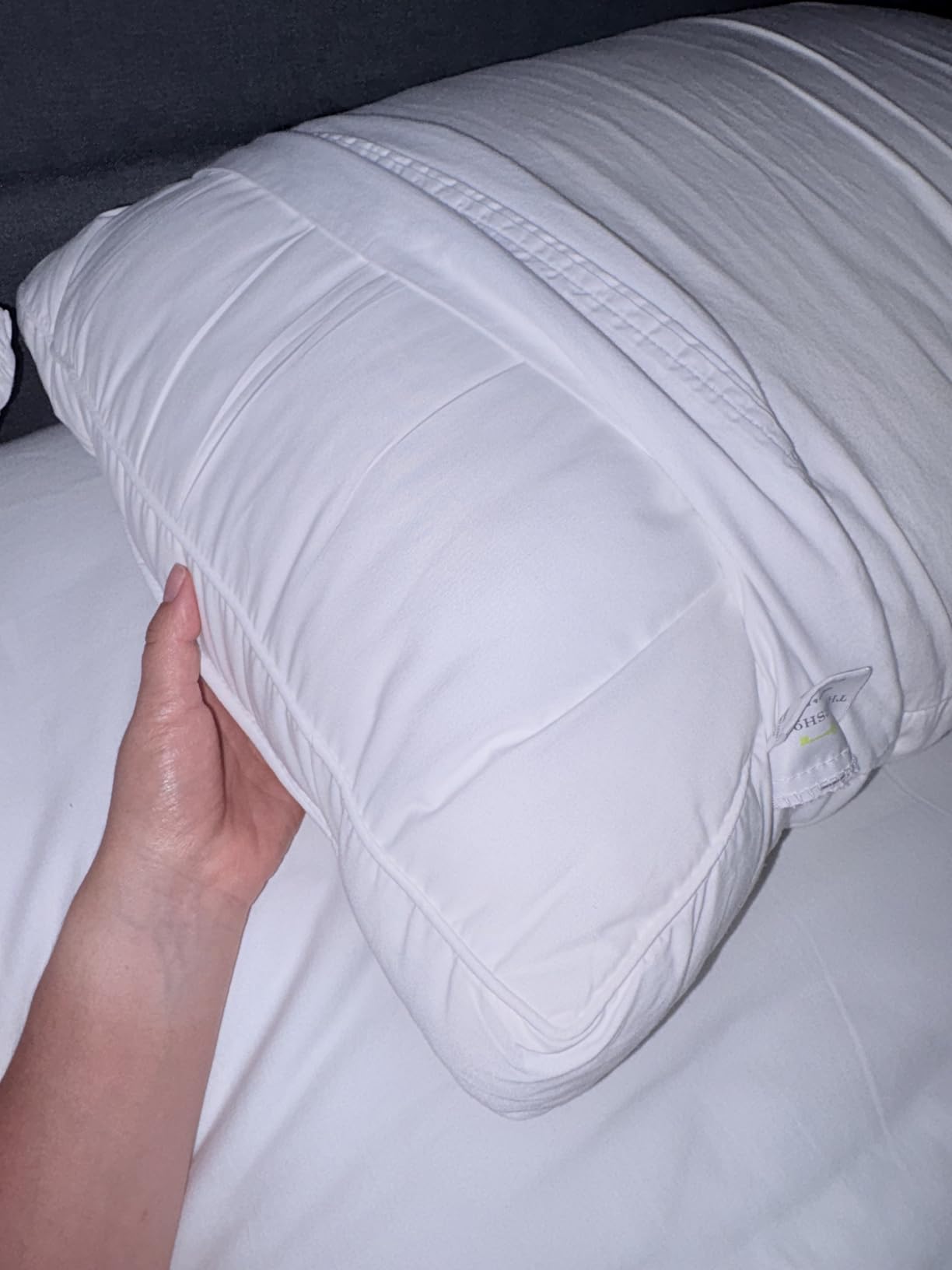 Utopia Bedding Down Alternative Bed Pillows for Sleeping Queen Size, Set of 2, Soft & Fluffy Pillow with Cooling, Hotel Quality customer photo 2