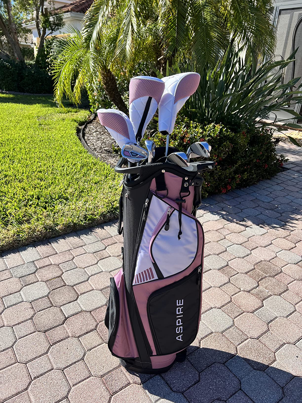 Aspire XD1 Womens Golf Clubs Full Set, Includes Driver, Fairway, Hybrid, 6-PW Irons, Putter, Stand Bag, 3 H/C's, Ultra-Light Graphite Shafts, Pink customer photo 2