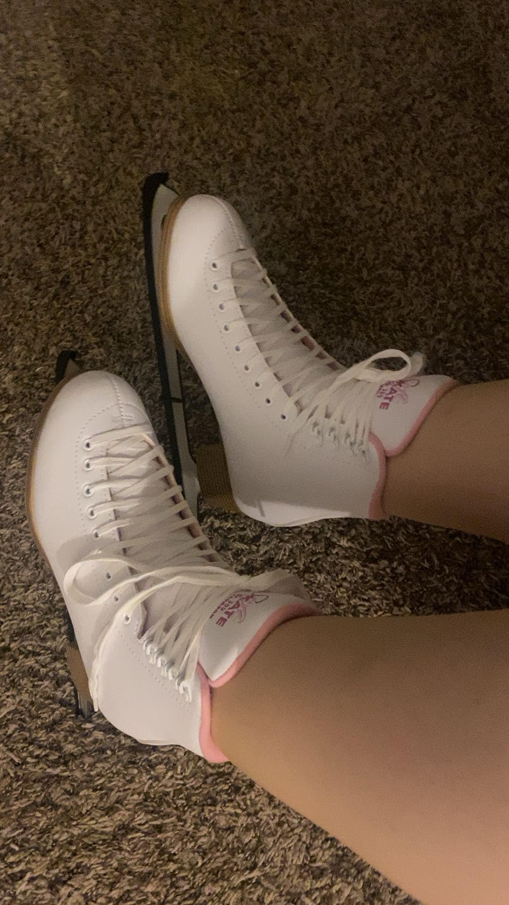 Jackson Ultima Classic SoftSkate 380 Womens Ice Skates for Women & Girls - Comfortable Figure Skates for Ice Skating & Recreational Figure Skating customer photo 1