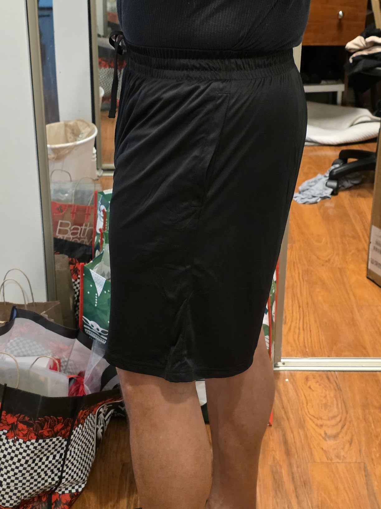 Men's Athletic Shorts with Pockets and Elastic Waistband Quick Dry Activewear Workout Shorts for Men customer photo 1