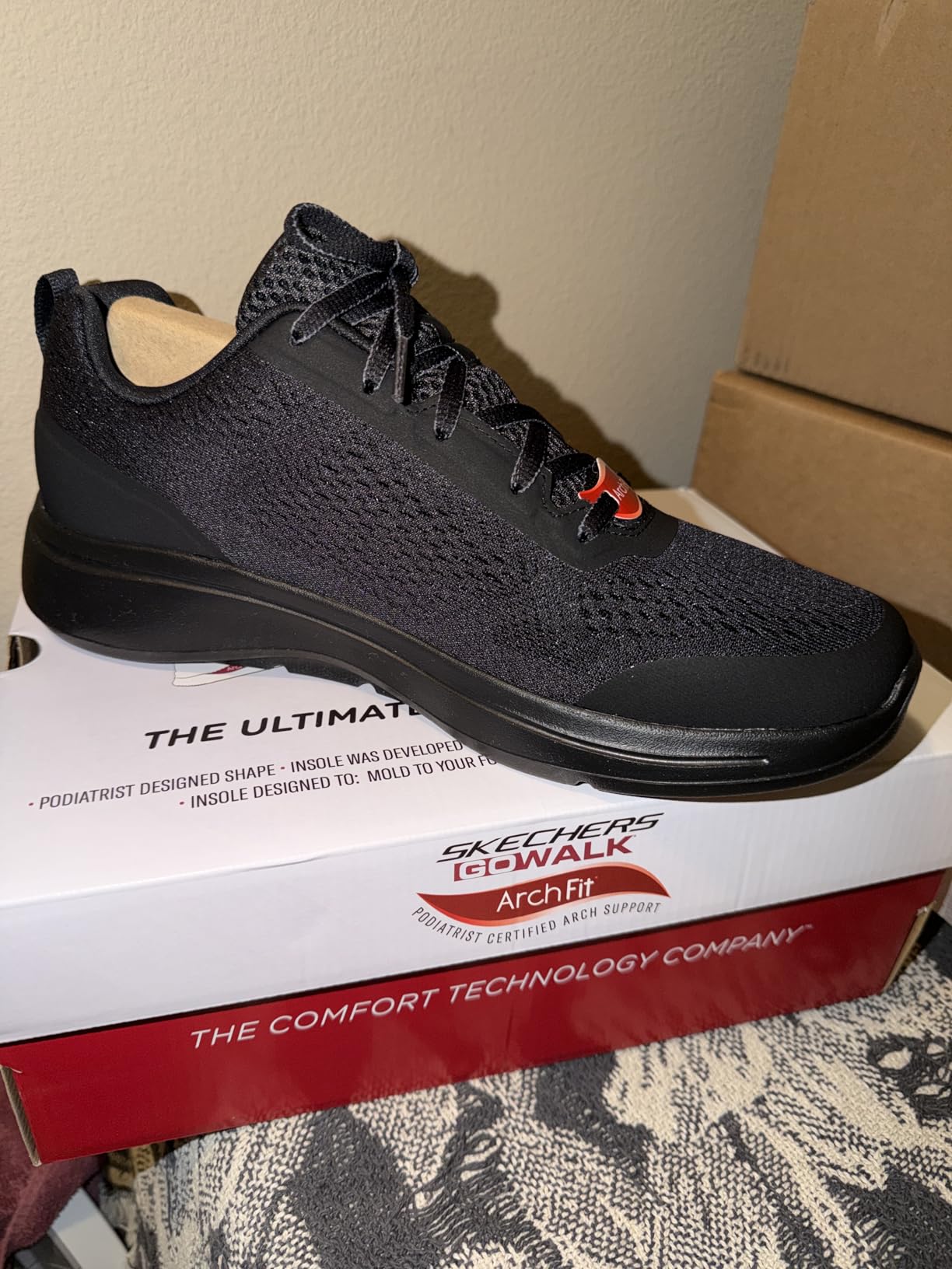 Skechers Men's Gowalk Arch Fit Athletic Workout Walking Shoe with Air Cooled Foam customer photo 1