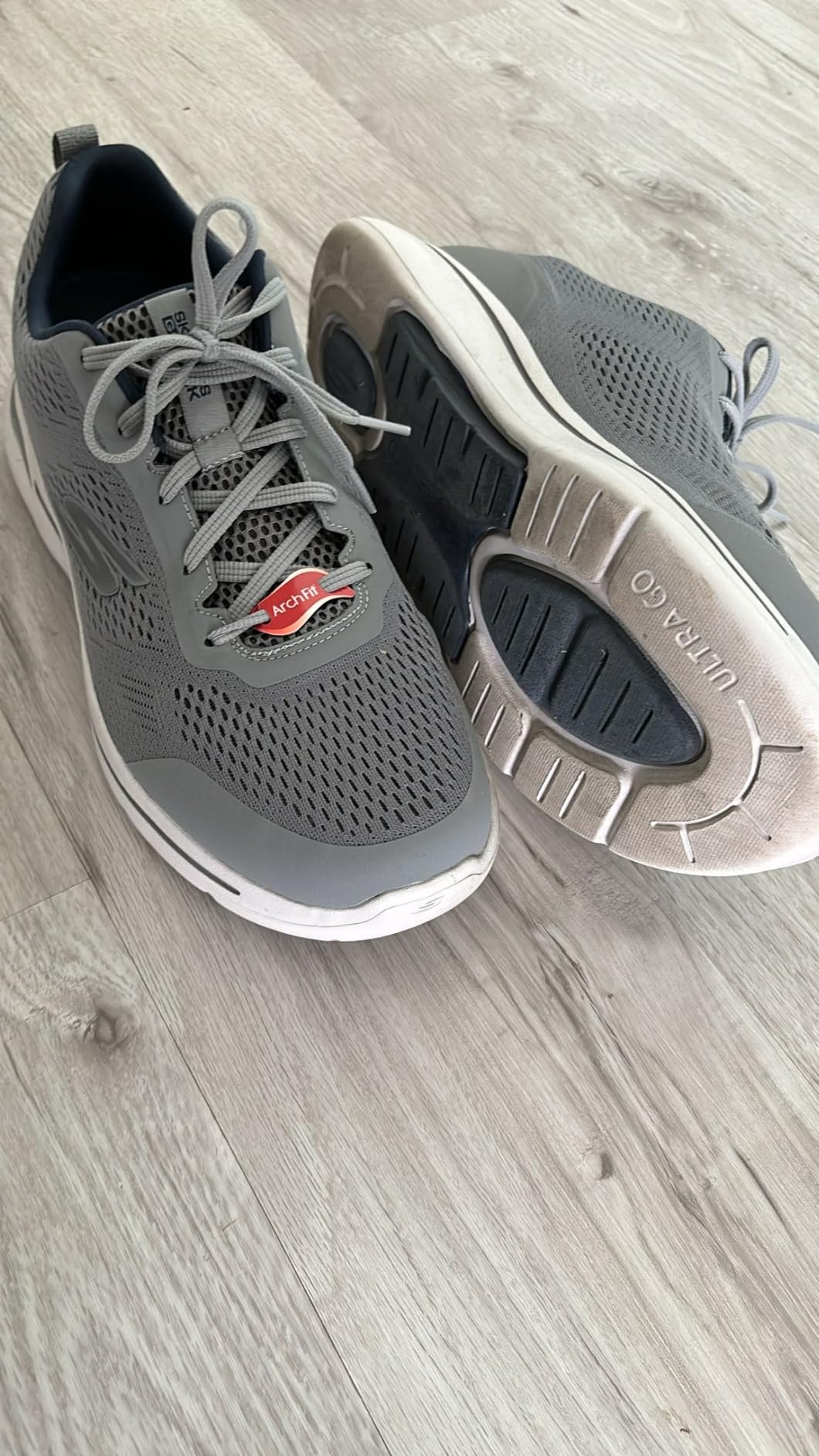 Skechers Men's Gowalk Arch Fit Athletic Workout Walking Shoe with Air Cooled Foam customer photo 2