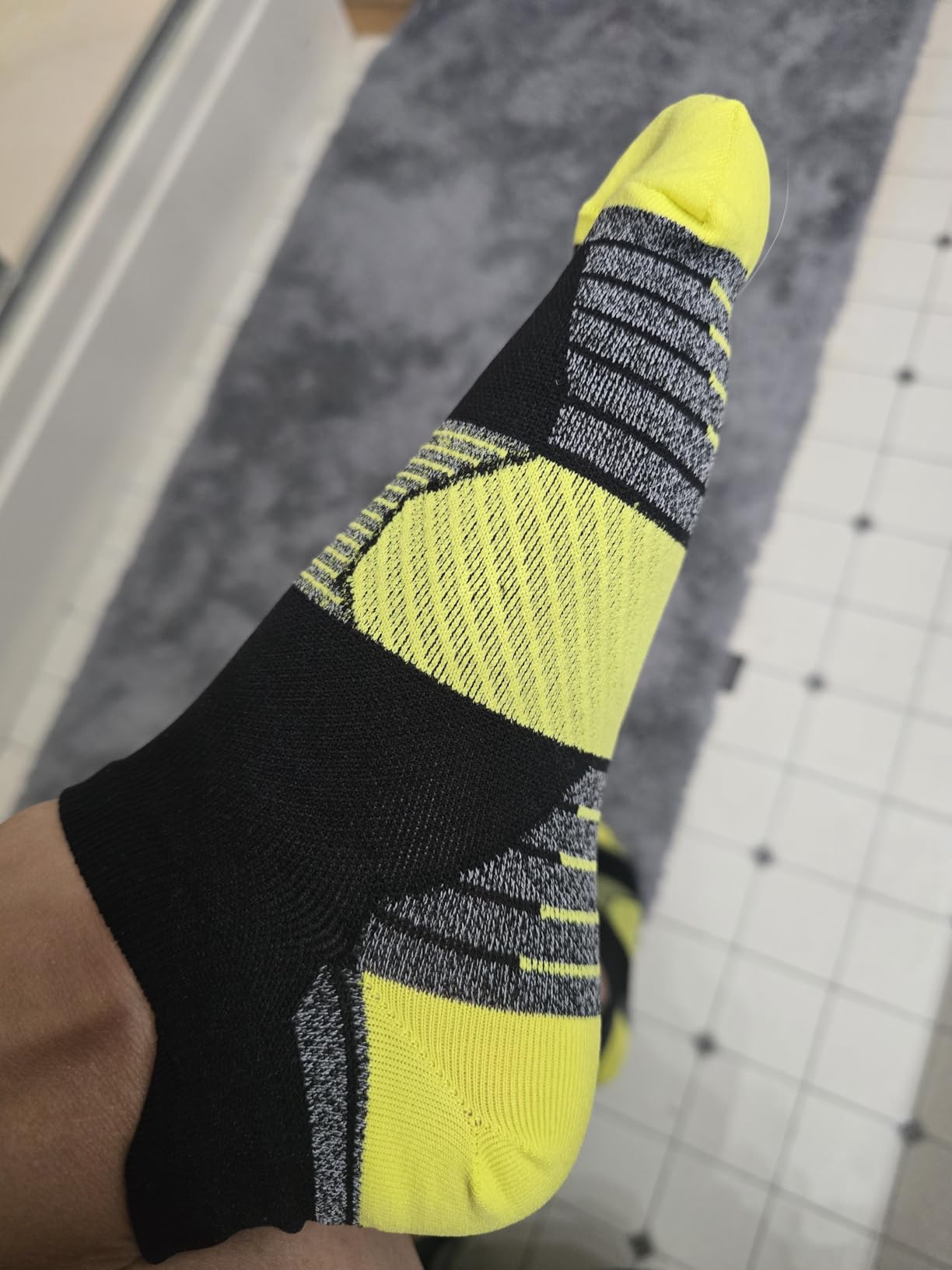 Compression Running Socks Women (6 Pairs), Ankle Athletic Socks Low Cut with Arch Support customer photo 1