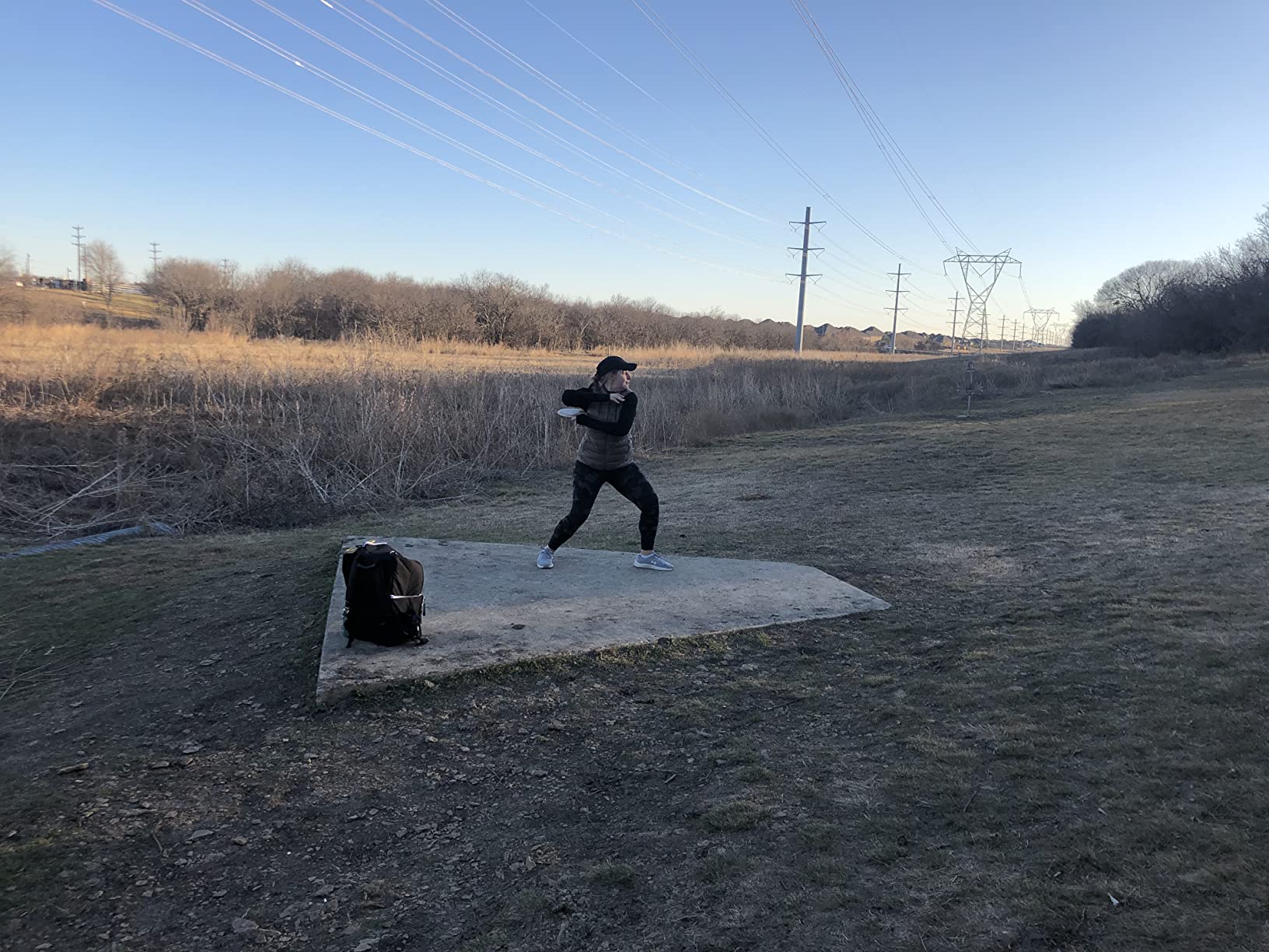 STAR FRAME Brick 3.0 Disc Golf Bag With Cooler | Large Insulated Built-in Cooler with 24-Can Capacity | 16-Disc Frisbee Golf Backpack customer photo 1