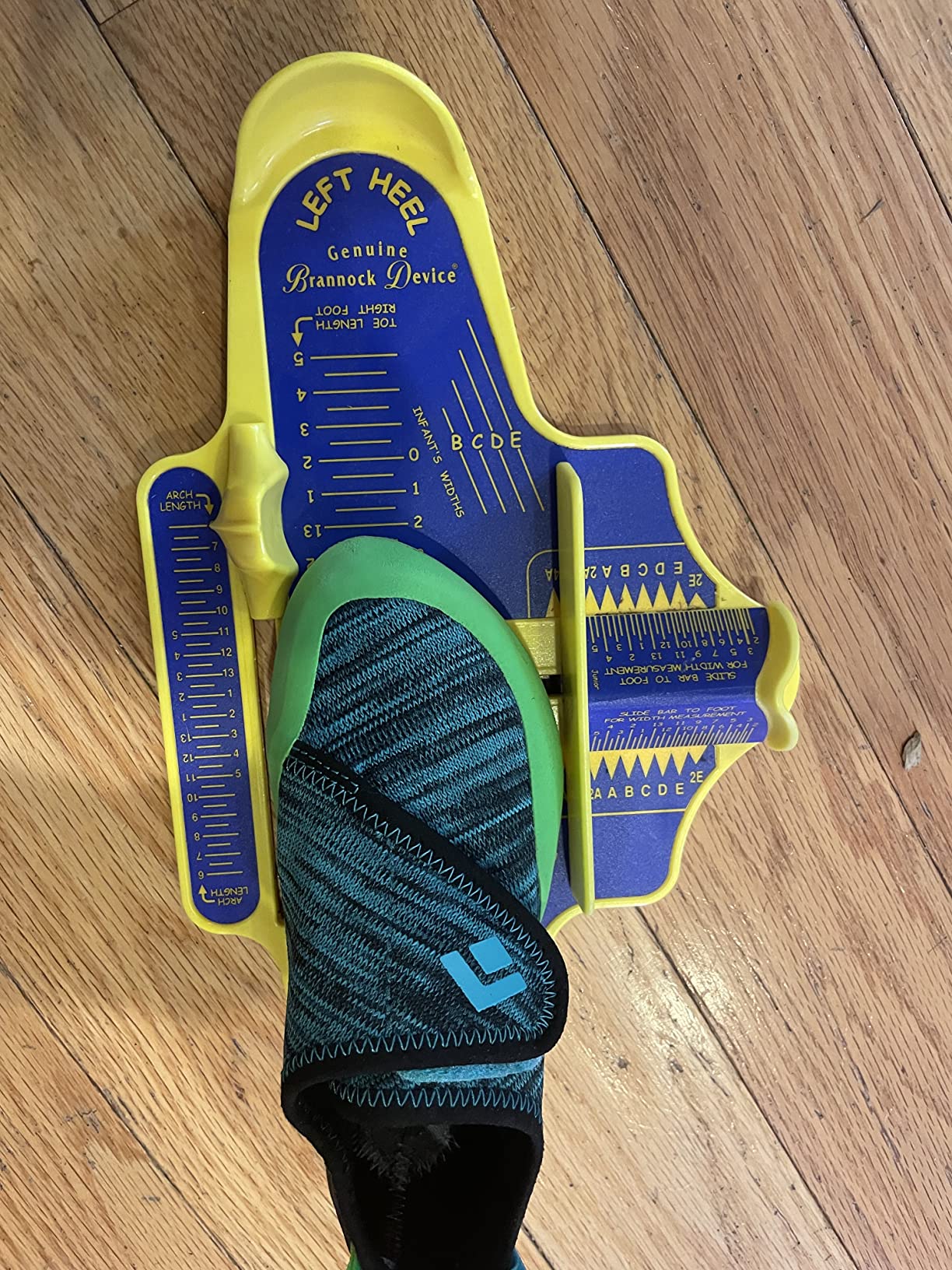 BLACK DIAMOND Kids' Momentum Climbing Shoes | Knit Upper | Durable 4.3mm Rubber Sole | Hook-and-Loop Closure for Gym & Outdoor customer photo 1