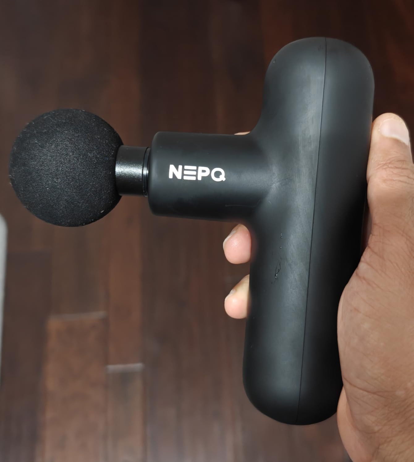 NEPQ Mini Massage Gun, Powerful Fascial Gun Portable Deep Tissue Percussion Muscle Back Head Massager for Pain Relief with 4 Massage Heads High-Intensity Vibration Rechargeable Small Massage Gun customer photo 2