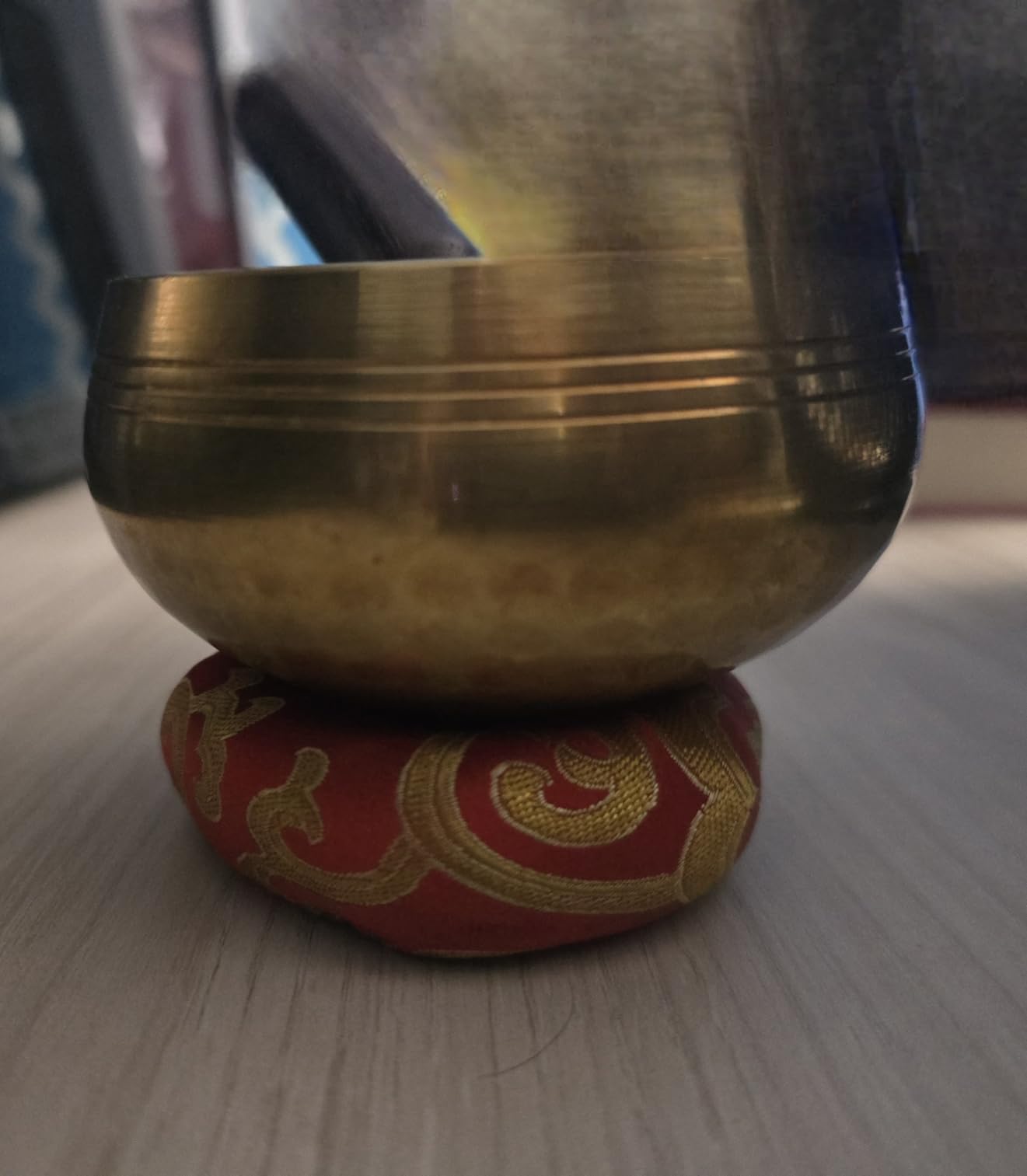 HIMALAYAN HEALING Tibetan Singing Bowls Set - Meditation Sound Bowl Hand Hammered in Nepal For Yoga, Meditation, Mindfulness, Healing & Chakra Balancing customer photo 2