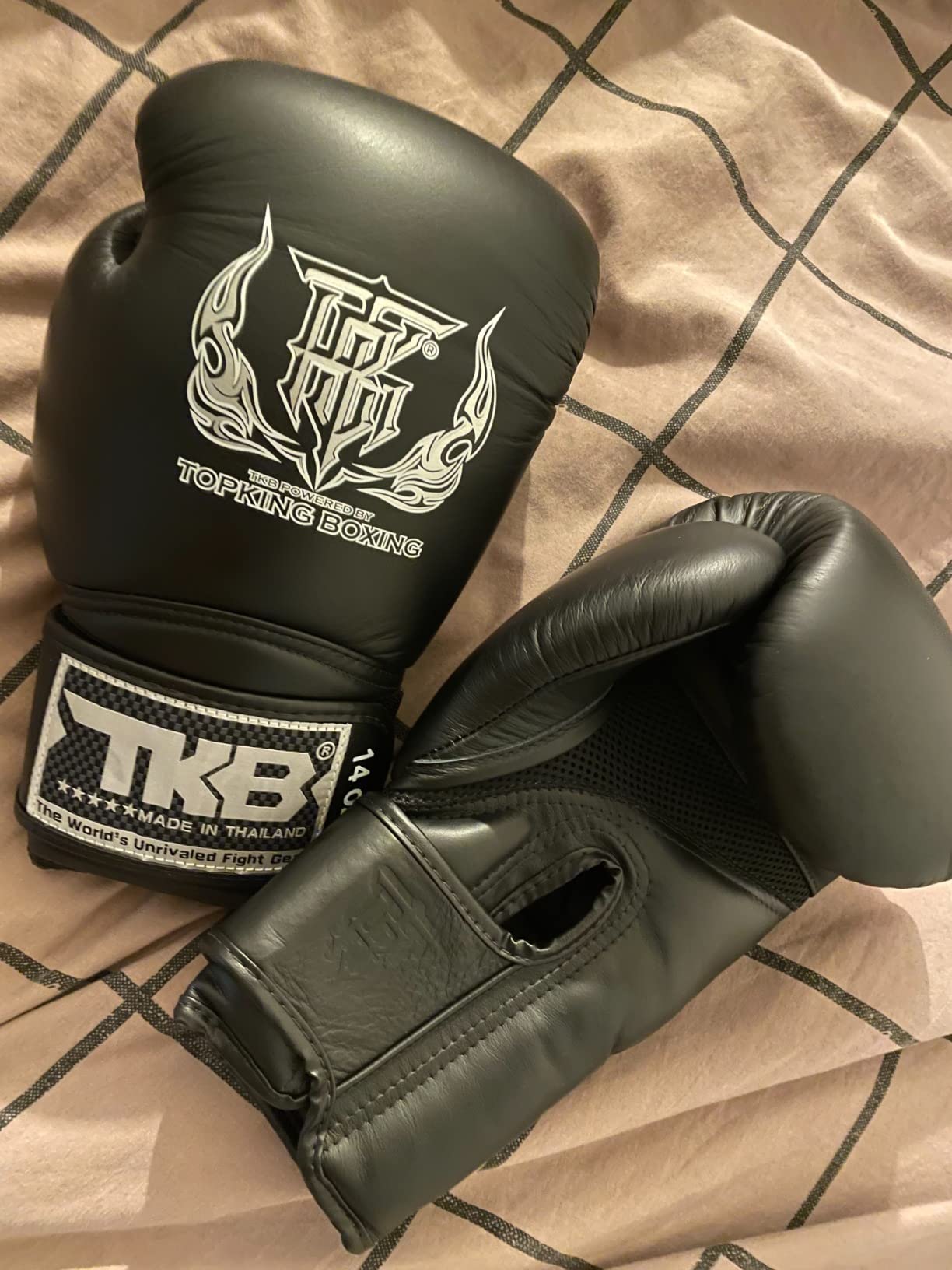 Top King Super Air Breathable Leather Muay Thai Boxing Gloves for Training or Sparring customer photo 1