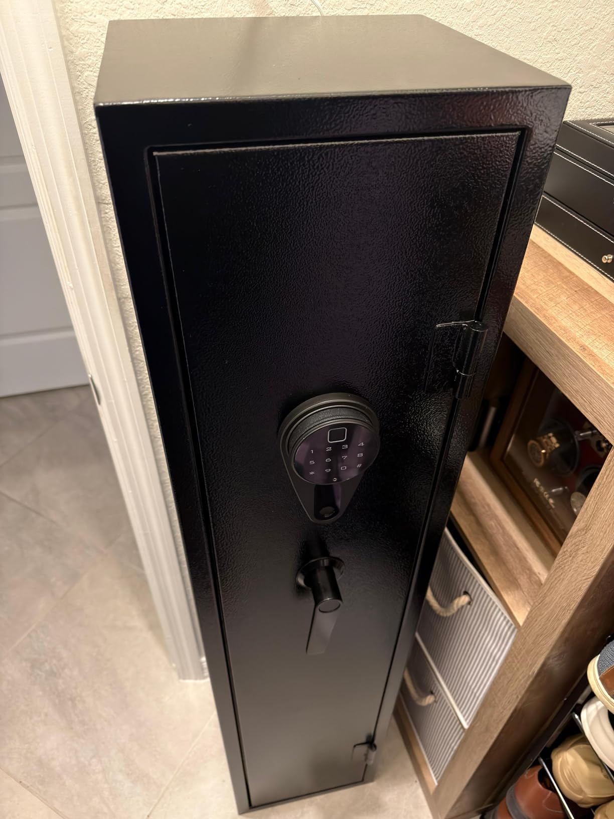 Kaer Gun Safe,Rifle Safe,4-5 Biometric Long Gun Safes for Rifles and Pistols,Gun Cabinet for Rifles and Shotguns with Fingerprint/Digital Keypad/Removable Shelf for Home,Garage,Office customer photo 1