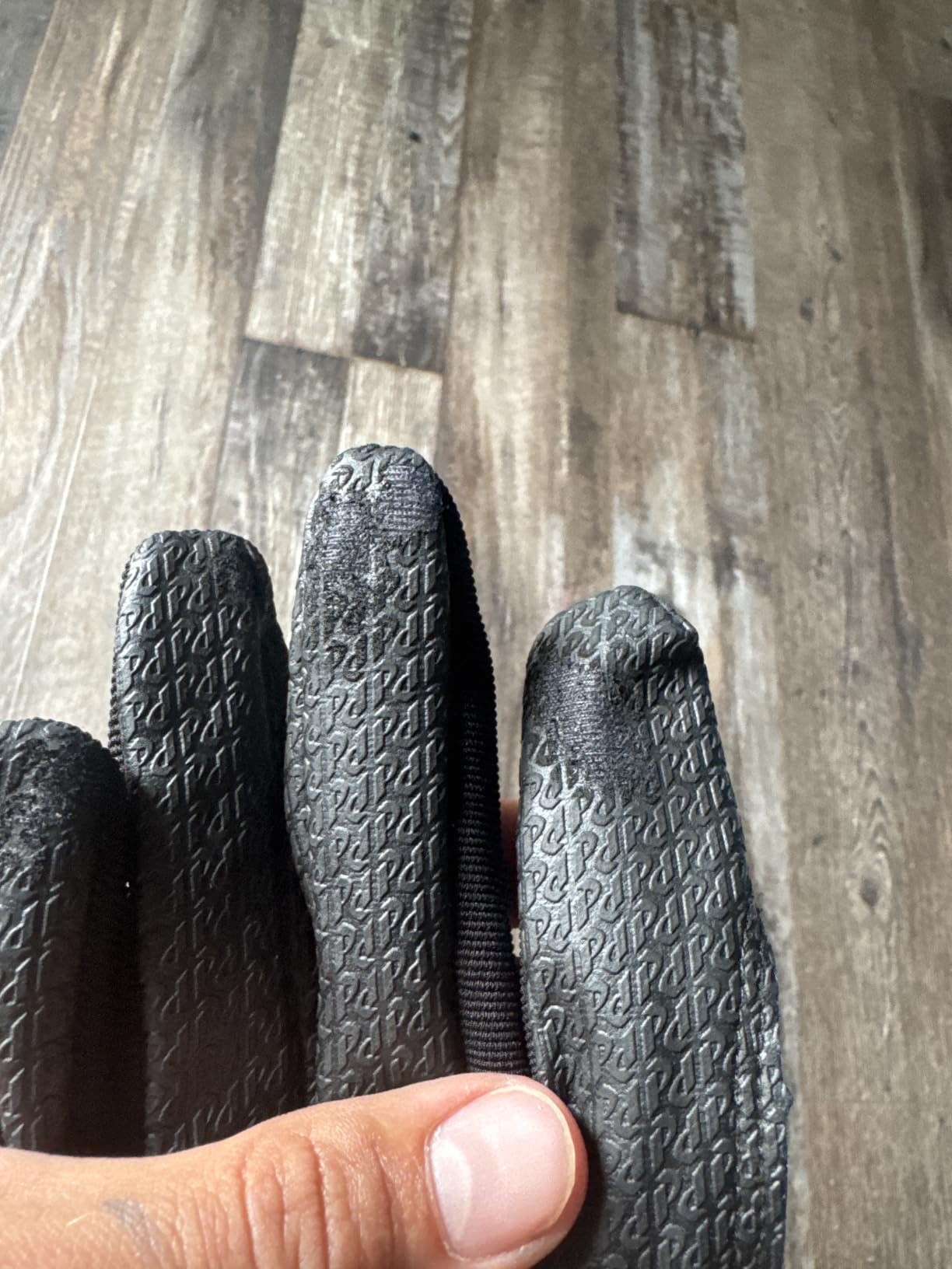 Disc Sports Gloves - Rubberized Palm and Fingers for Amazing Grip on All Your Throws - Perfect for Driving & Putting - Play Your Best in Any Weather customer photo 1