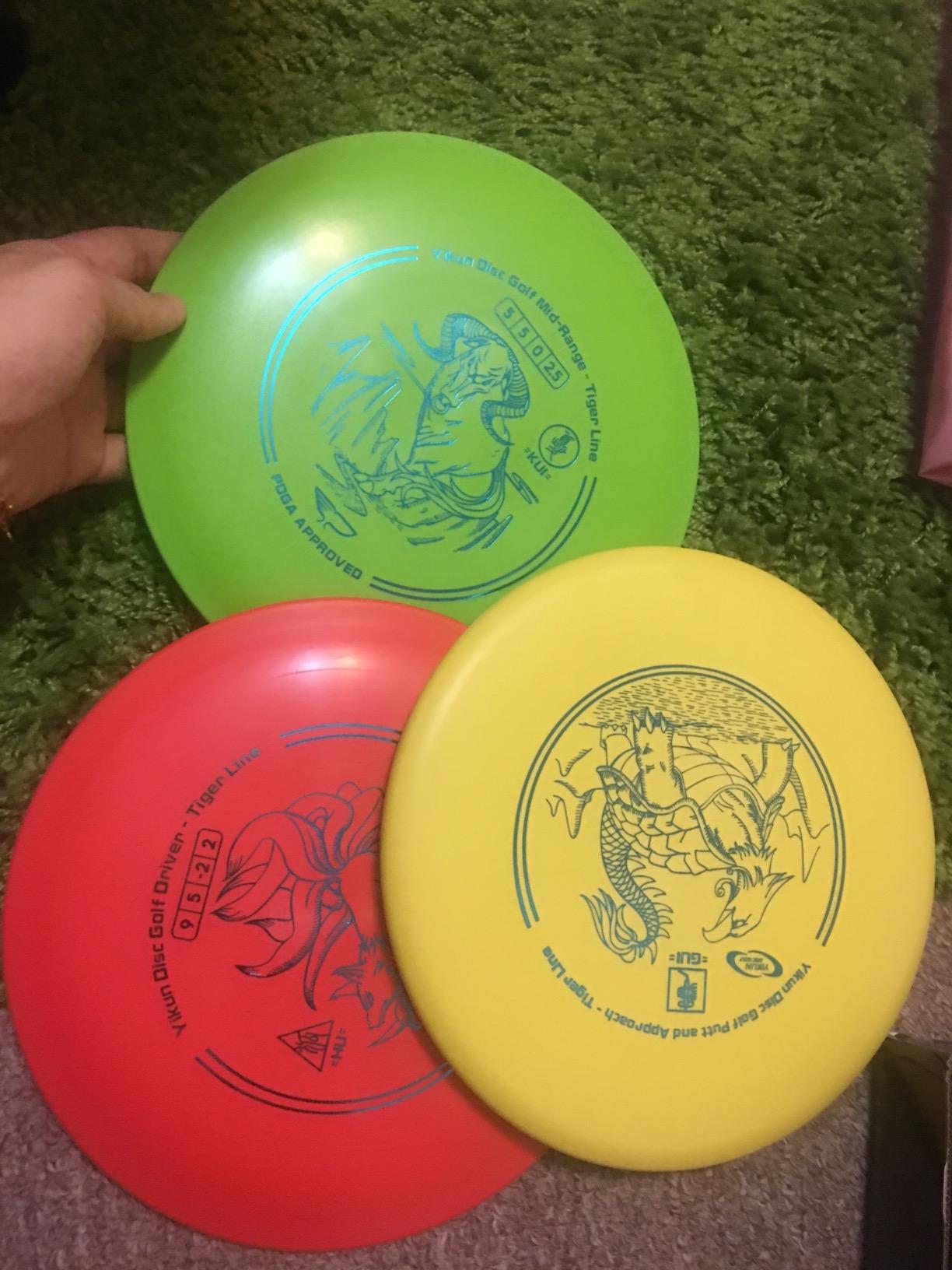 Yikun Disc Golf Starter Set PDGA Approved 165-175g-4 Pack for Beginners with Disc Golf Driver, Mid-Range, Disc Golf Putter and Mini Disc customer photo 2