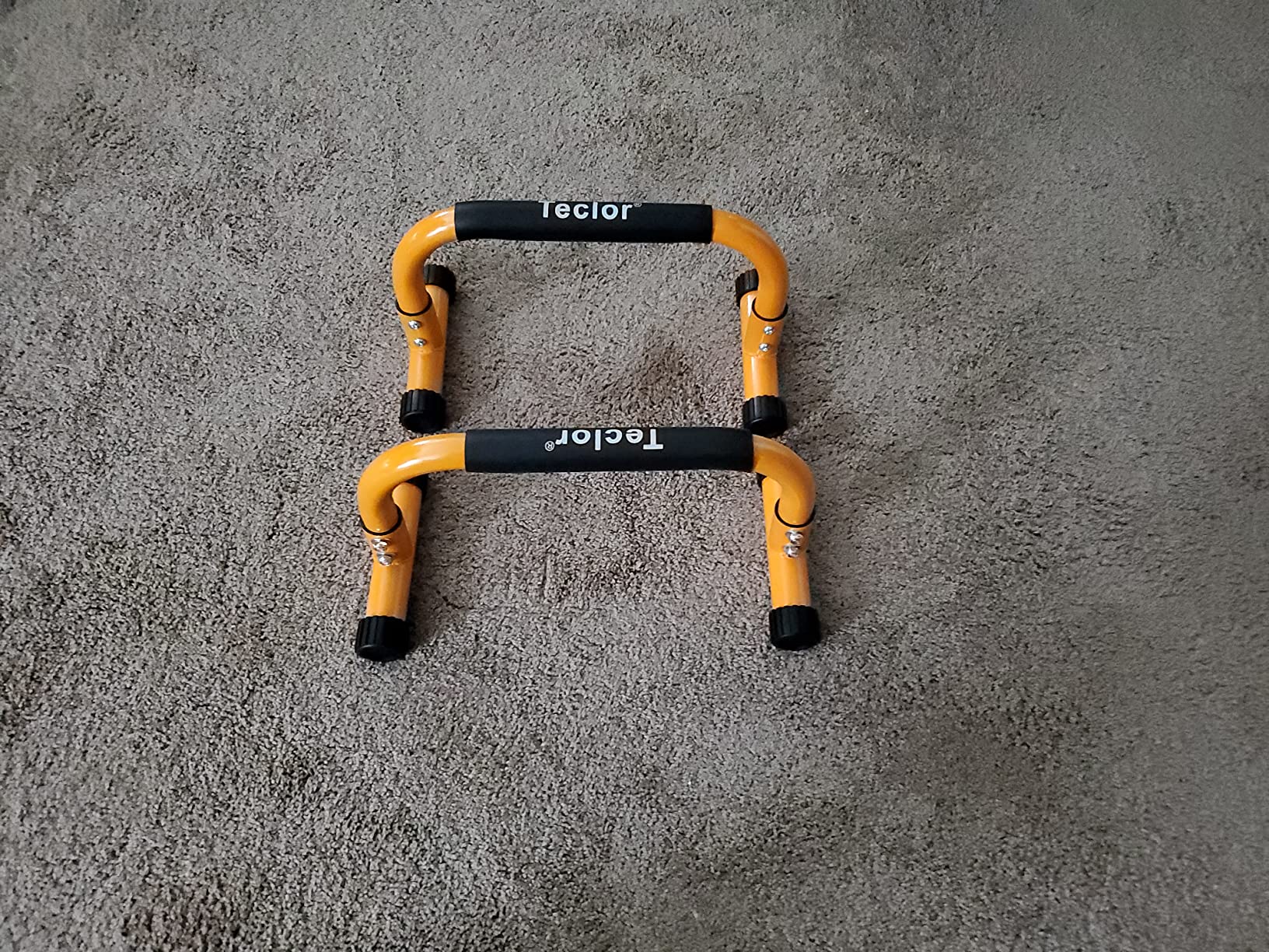 Teclor Push Up Bar, Parallettes Bars For L-sit & Dip, Heavy-Duty No Wobbling Parallel Bars Stand For Handstands, Full Planche, Calisthenics, 9.5in High Workout Stands for Home Fitness Training customer photo 2