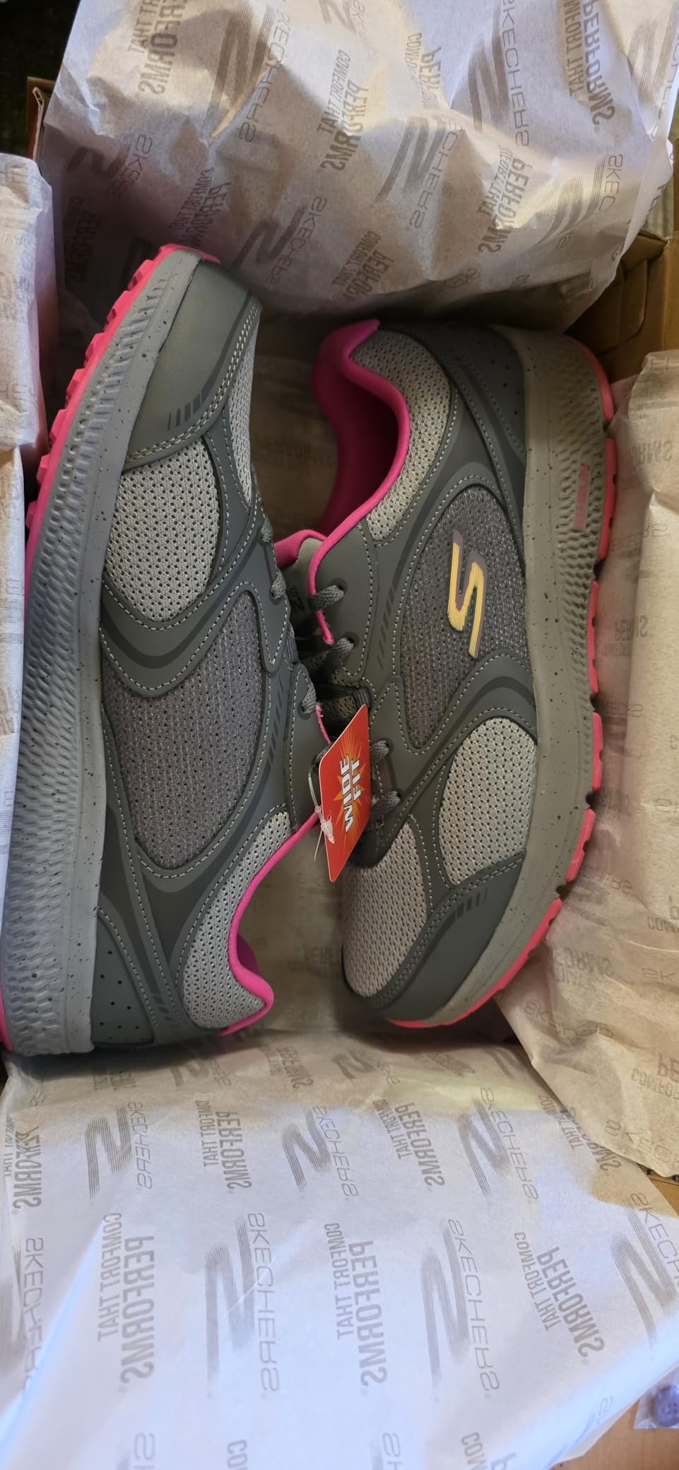 Skechers Women's Go Run Consistent - Vivid Horizon Sneaker customer photo 1
