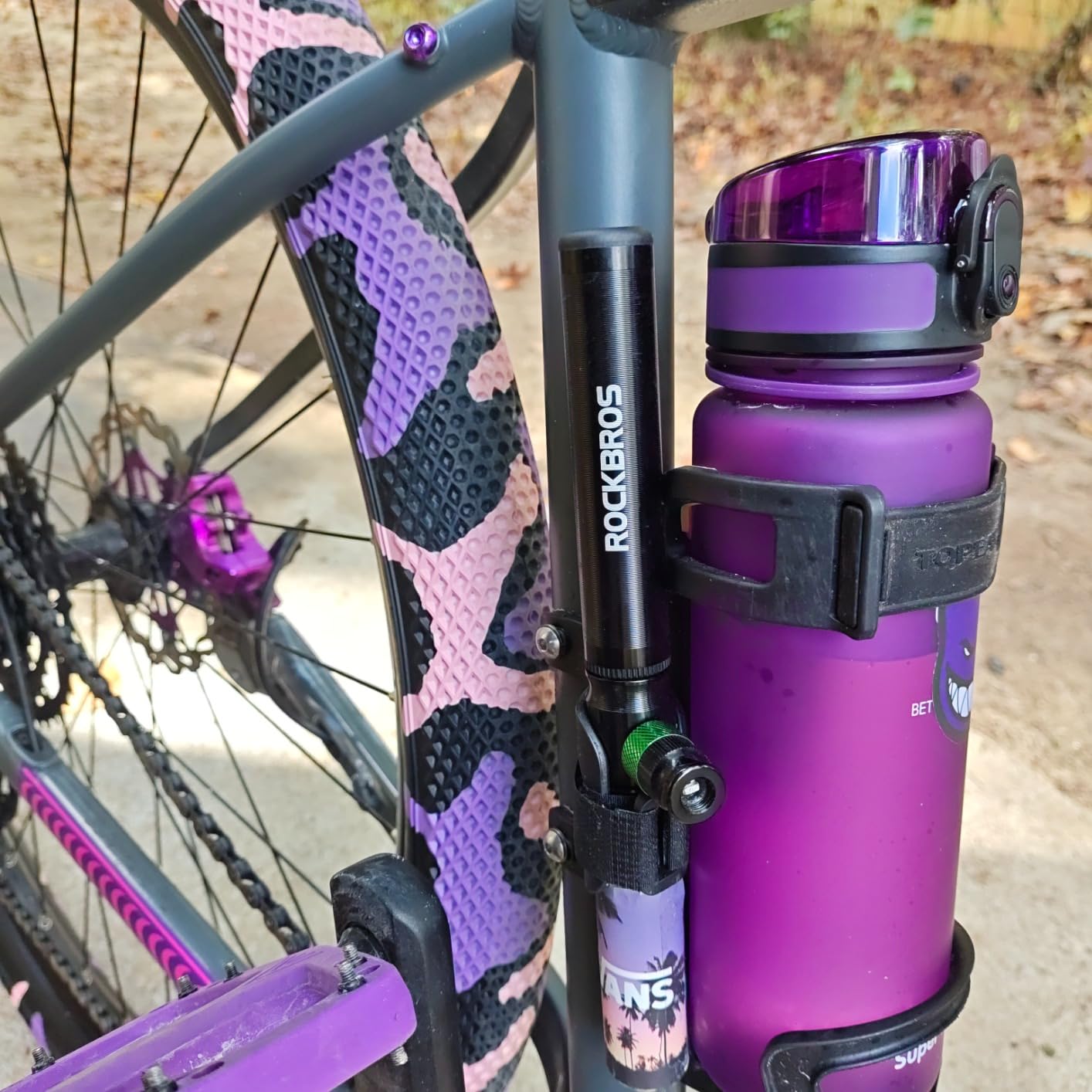 ROCKBROS Mini Bike Pump 110PSI Hand Pump and CO2 Inflator Dual Purpose Presta and Schrader Valve Compatible Bicycle Tire Pump for Road and Mountain Bikes Insulated Sleeve - No CO2 Cartridges Included customer photo 2