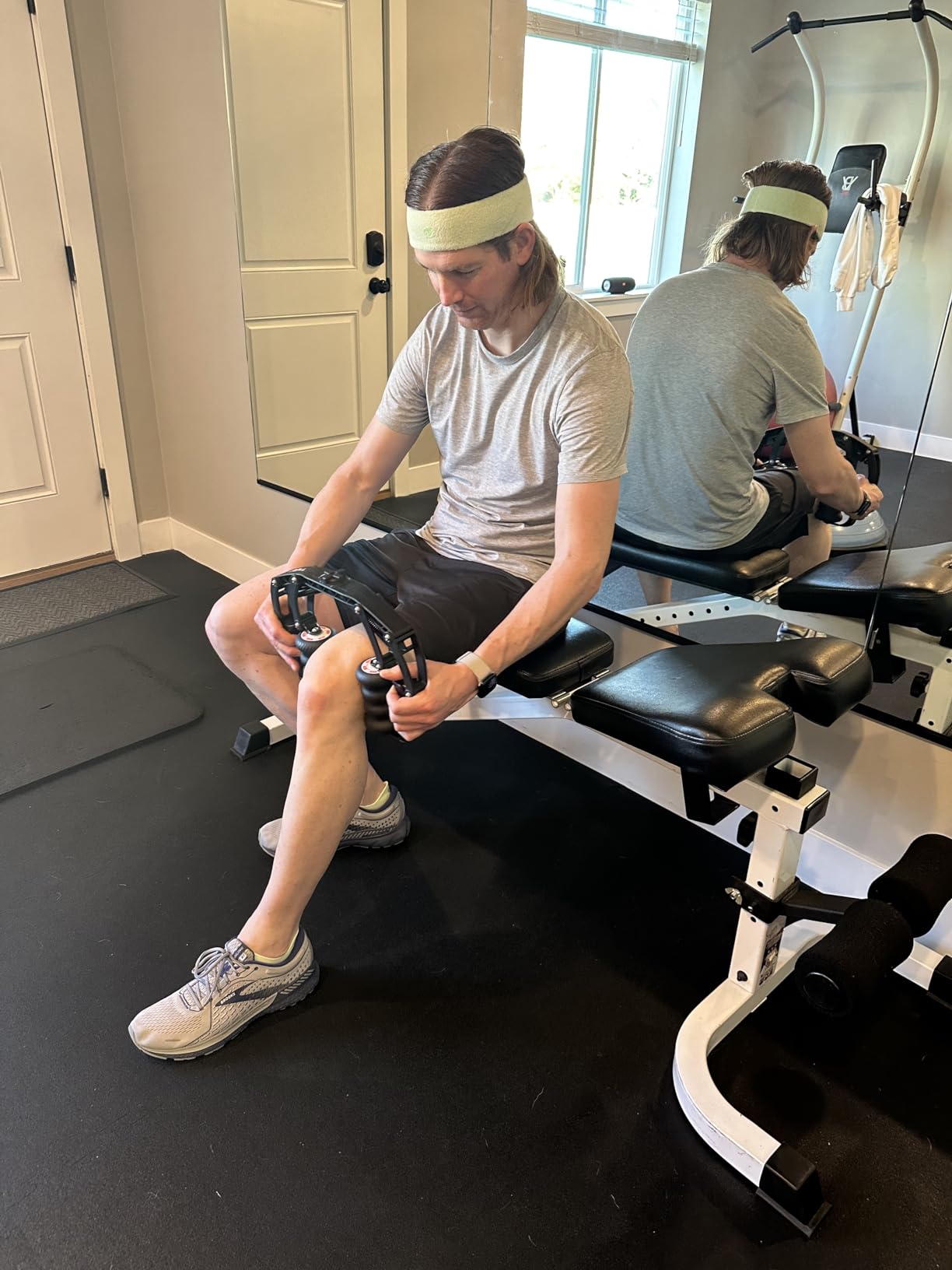 ROLL Recovery R8 Plus (Carbon Black) - Deep Tissue Massage Roller customer photo 2