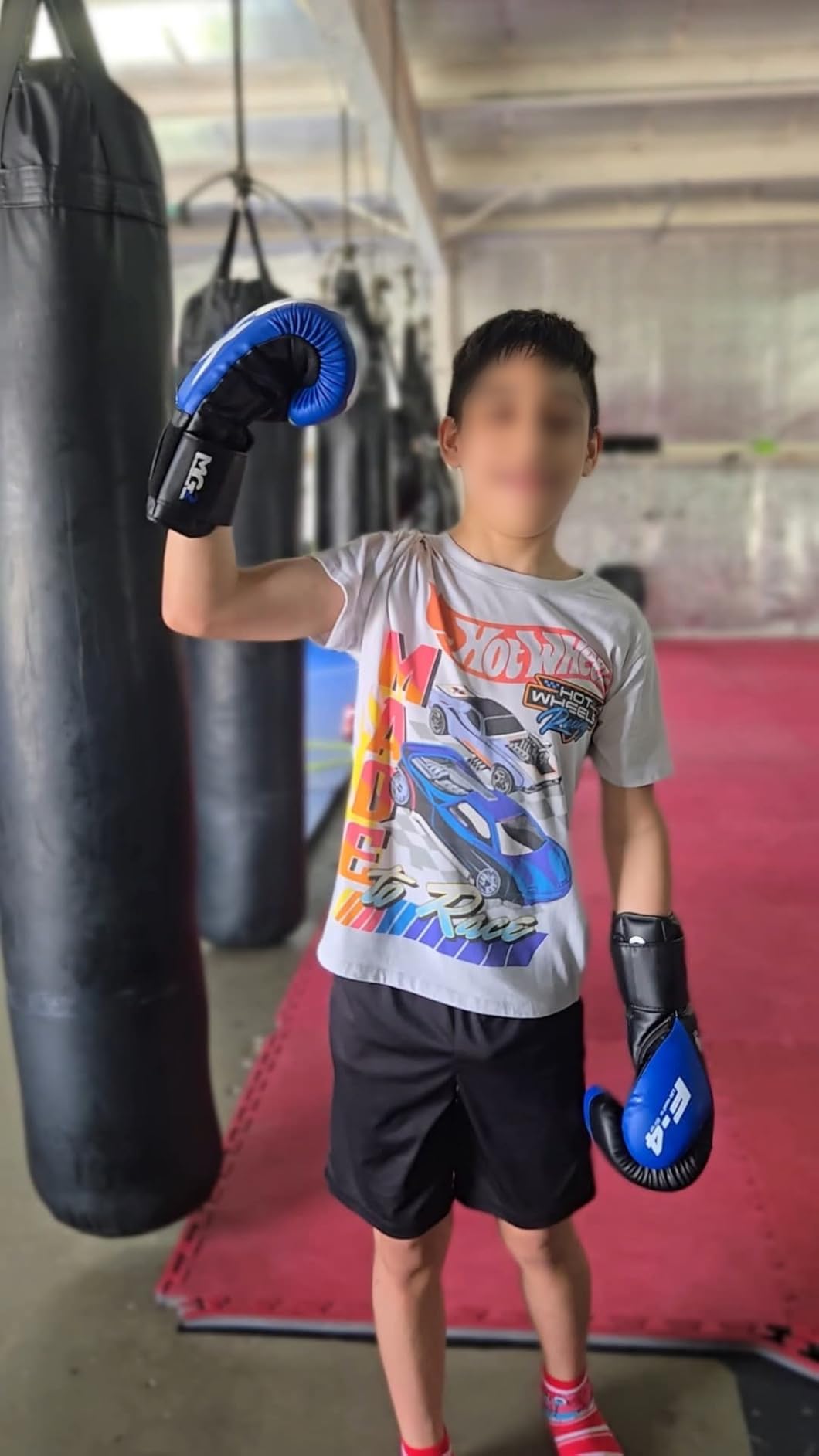 RDX Boxing Gloves, Maya Hide Leather Training Gloves for Muay Thai, Kickboxing, Sparring, Punch Bag, Punching Bag, Kickboxing Gloves, Martial Arts Training, Home Gym, Men, Women, 8 10 12 14 16 oz customer photo 2
