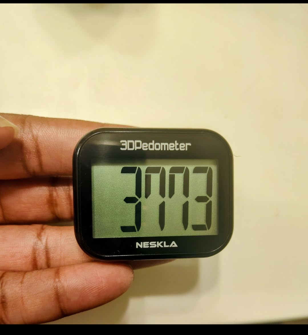 3D Pedometer for Walking, Simple Step Counter with Large Digital Display, Step Tracker with Removable Clip Lanyard, Accurately Track Steps for Men Women Kids Adults Seniors customer photo 2