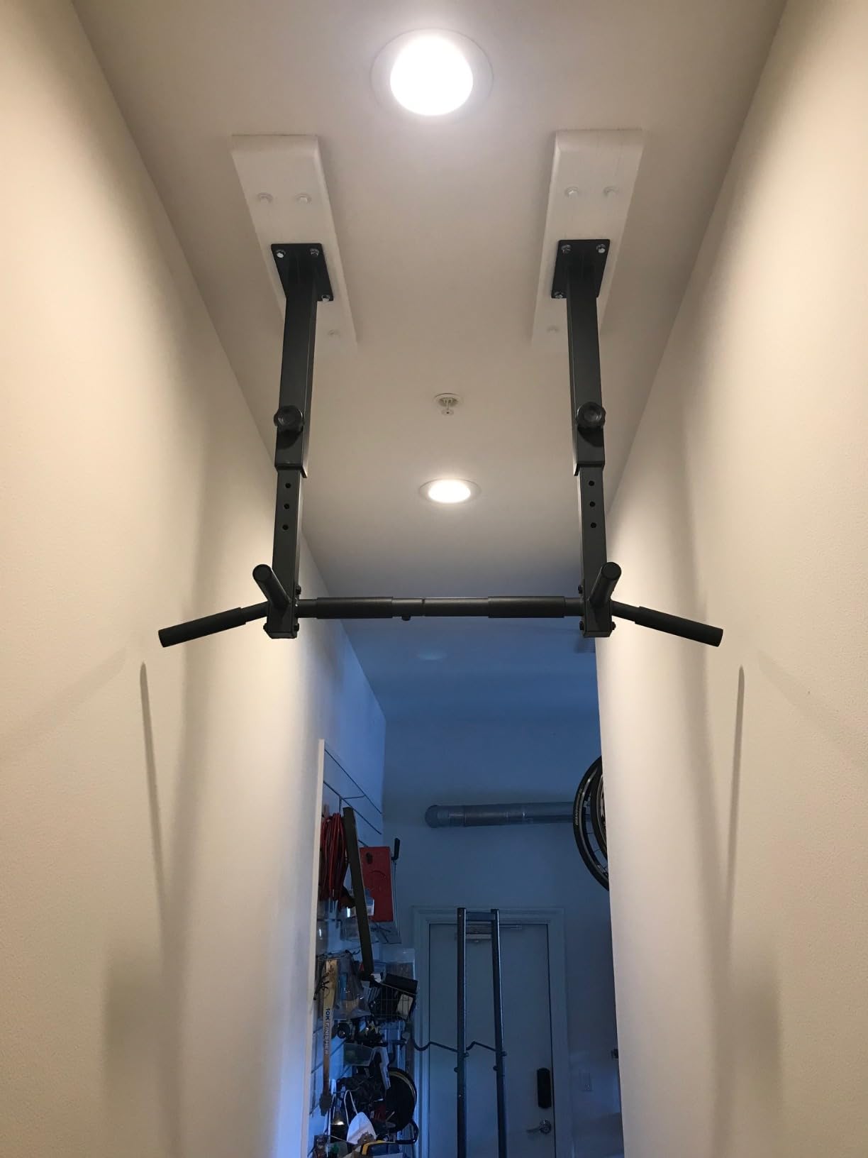 Wall Mount Pull Up Bar, Joist Beam Rafter Mount Pull-up Bar, Ceiling Mounted Chin Up Bar for Home Gym with Punching Bag Hanger customer photo 2