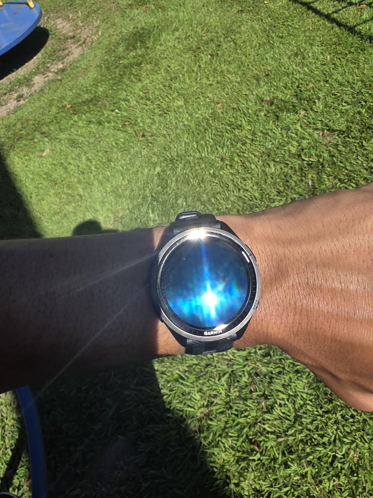Garmin Forerunner 965 Running Smartwatch, Colorful AMOLED Display, Training Metrics and Recovery Insights, Black and Powder Gray customer photo 2