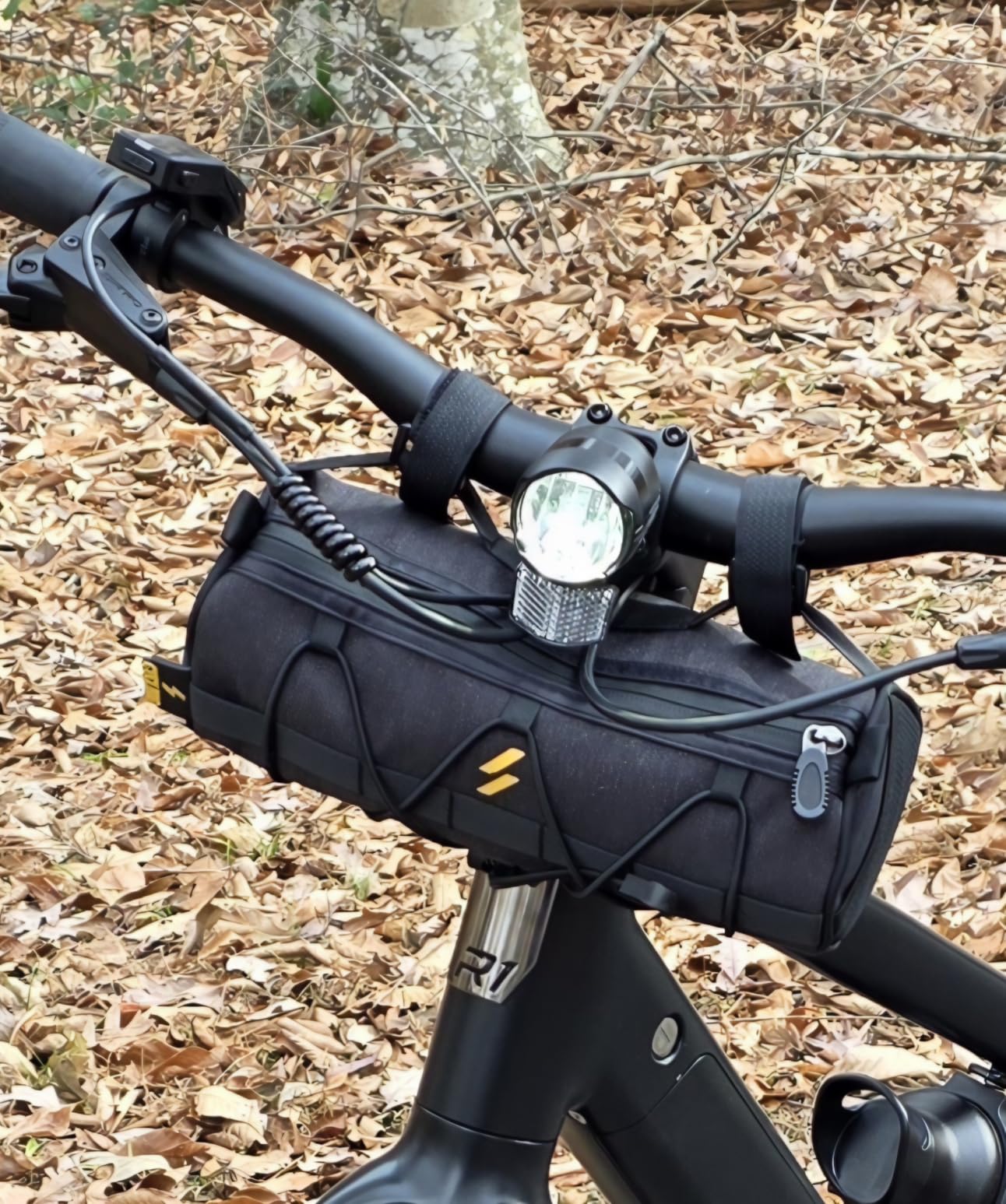 ROCKBROS Bike Handlebar Bag Small Bicycle Handle Bar Bag Handy Front Bike Bags Handlebar Storage Pouch Pack with Shoulder Strap Little Mountain Road Bike Barrel Bag customer photo 1