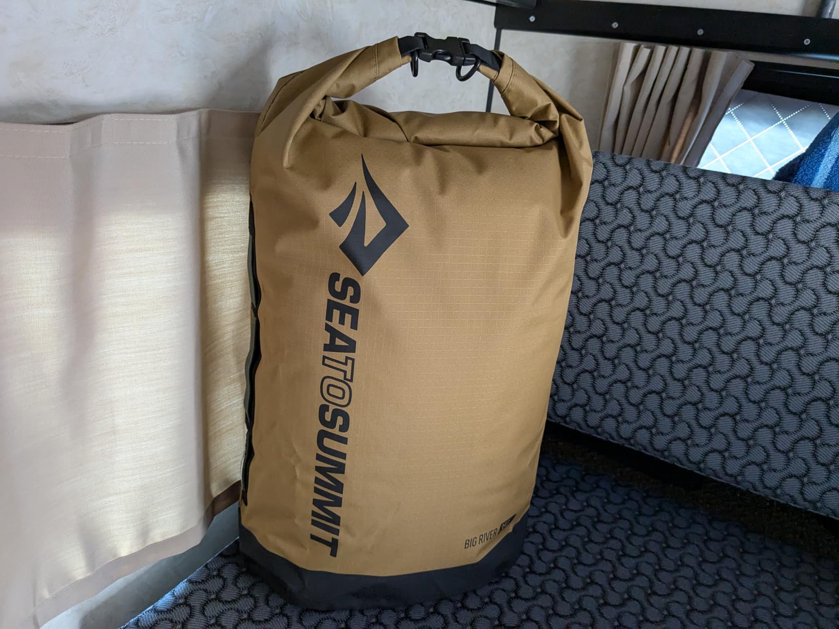 Sea to Summit Big River Dry Bag, Heavy-Duty Dry Storage, 20 Liter, Jet Black customer photo 2