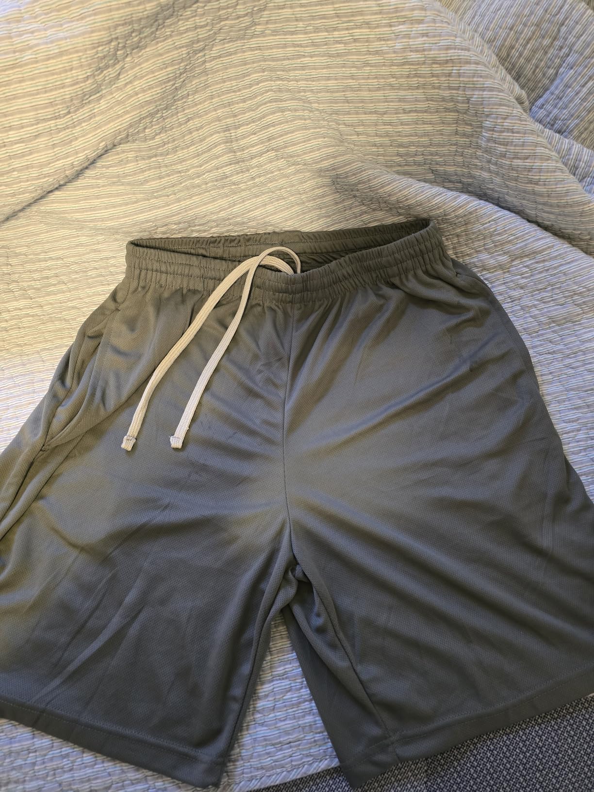 Men's Athletic Shorts Quick Dry Loose-Fit Lightweight Running Workout Gym Shorts with Pockets customer photo 1